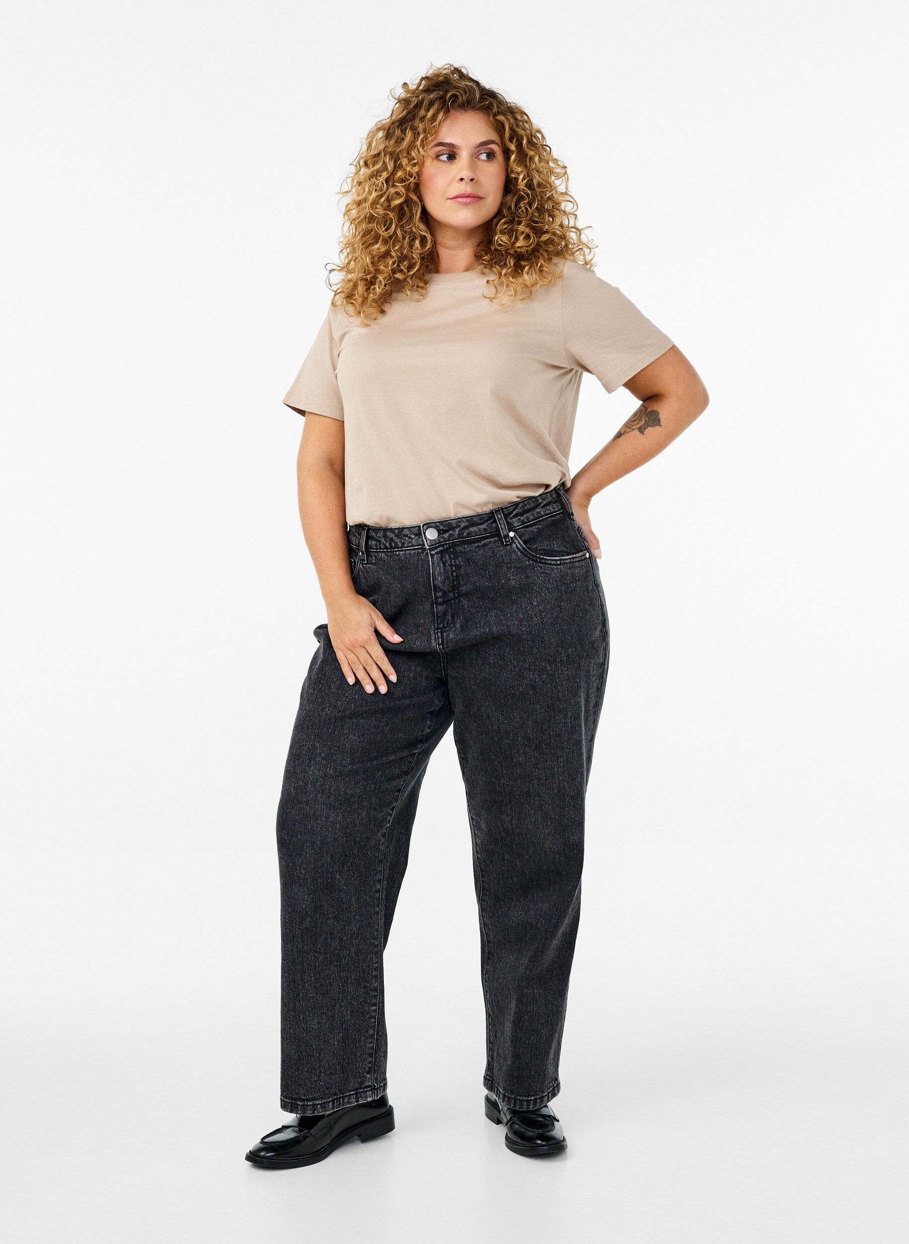 Zizzi Basic katoenen T-shirt met ronde hals, Beige, Model image number 1