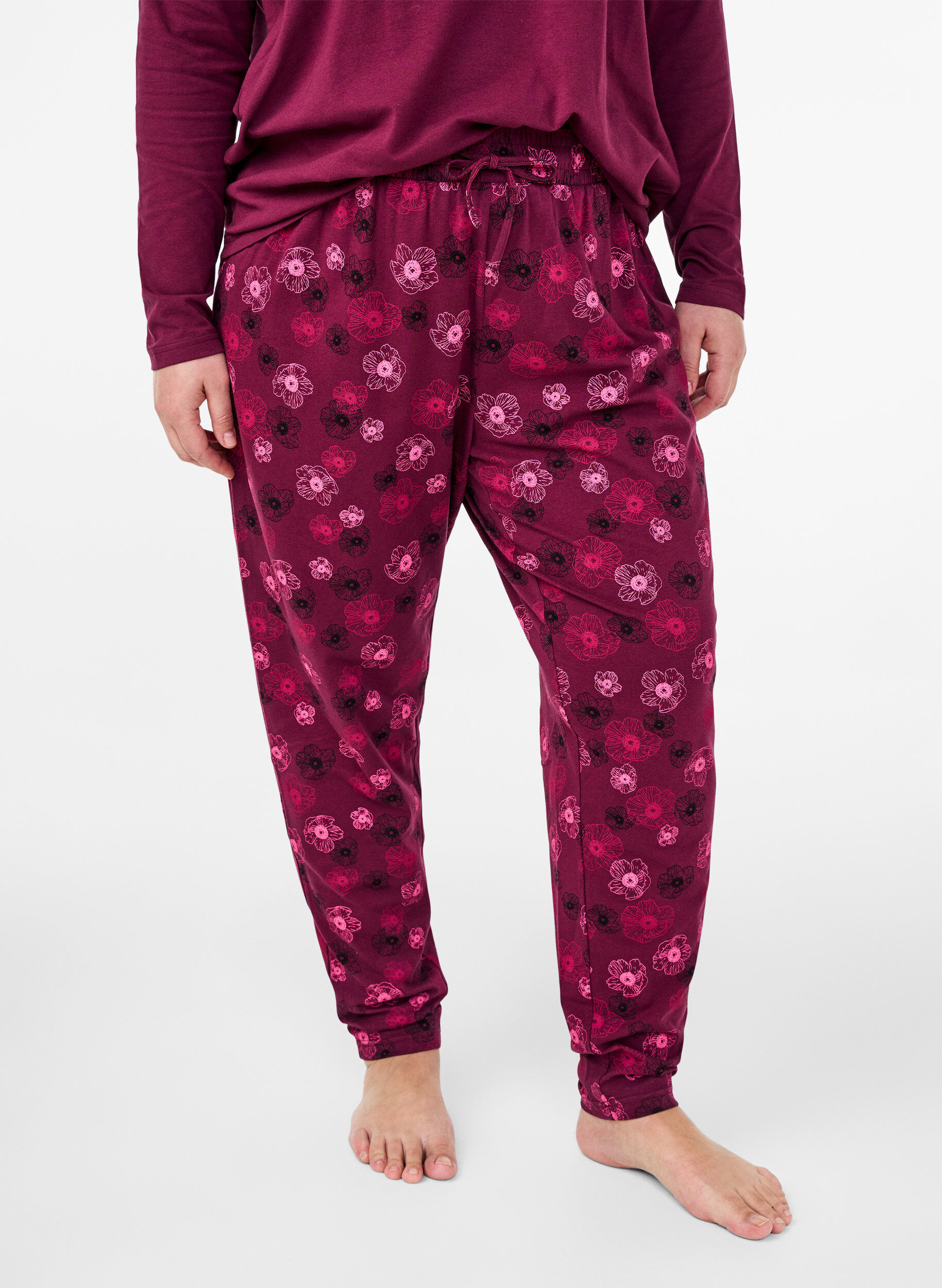Zizzi Kleren pyjama broek met print, Donker Bordeaux, Model image number 2