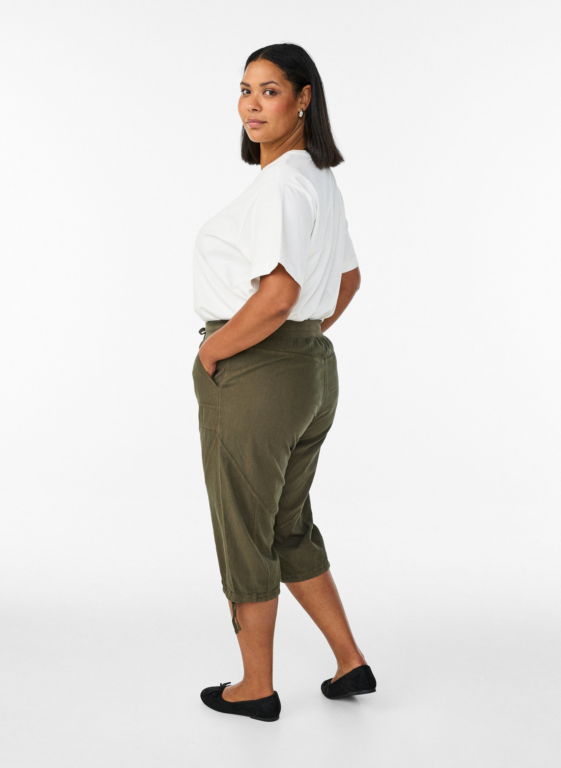 ZizziKatoenen Capri-broek, Groen, Model image number 1