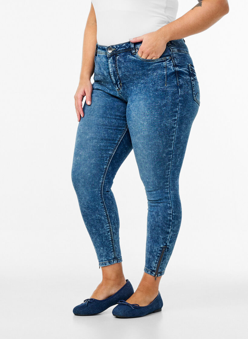 Cropped Amy jeans met rits, Blauw, Model image number 3