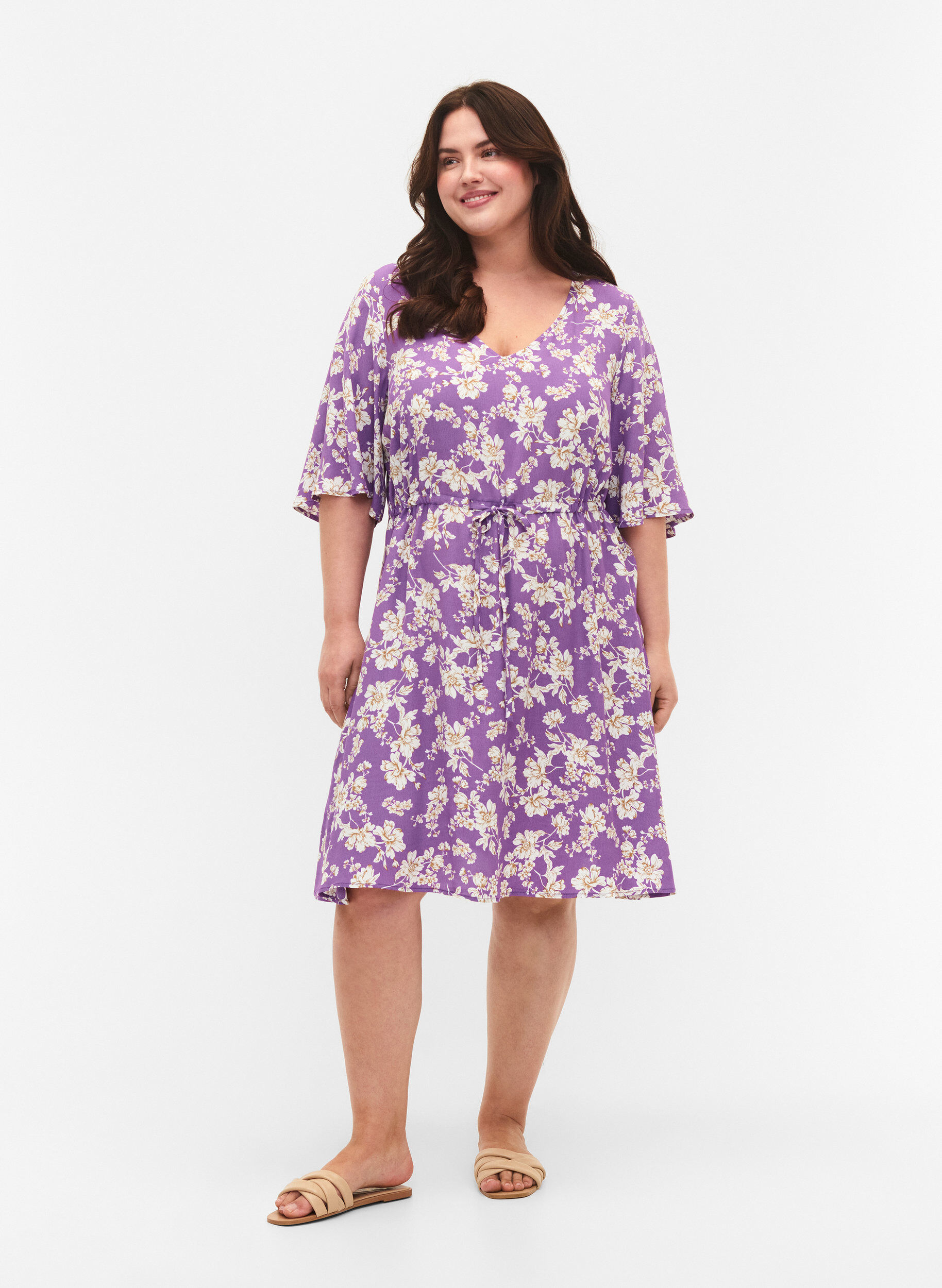 Zizzi Jurk met 1/2 mouw met bloemenprint in viscose, Purple Flower AOP, Model image number 2