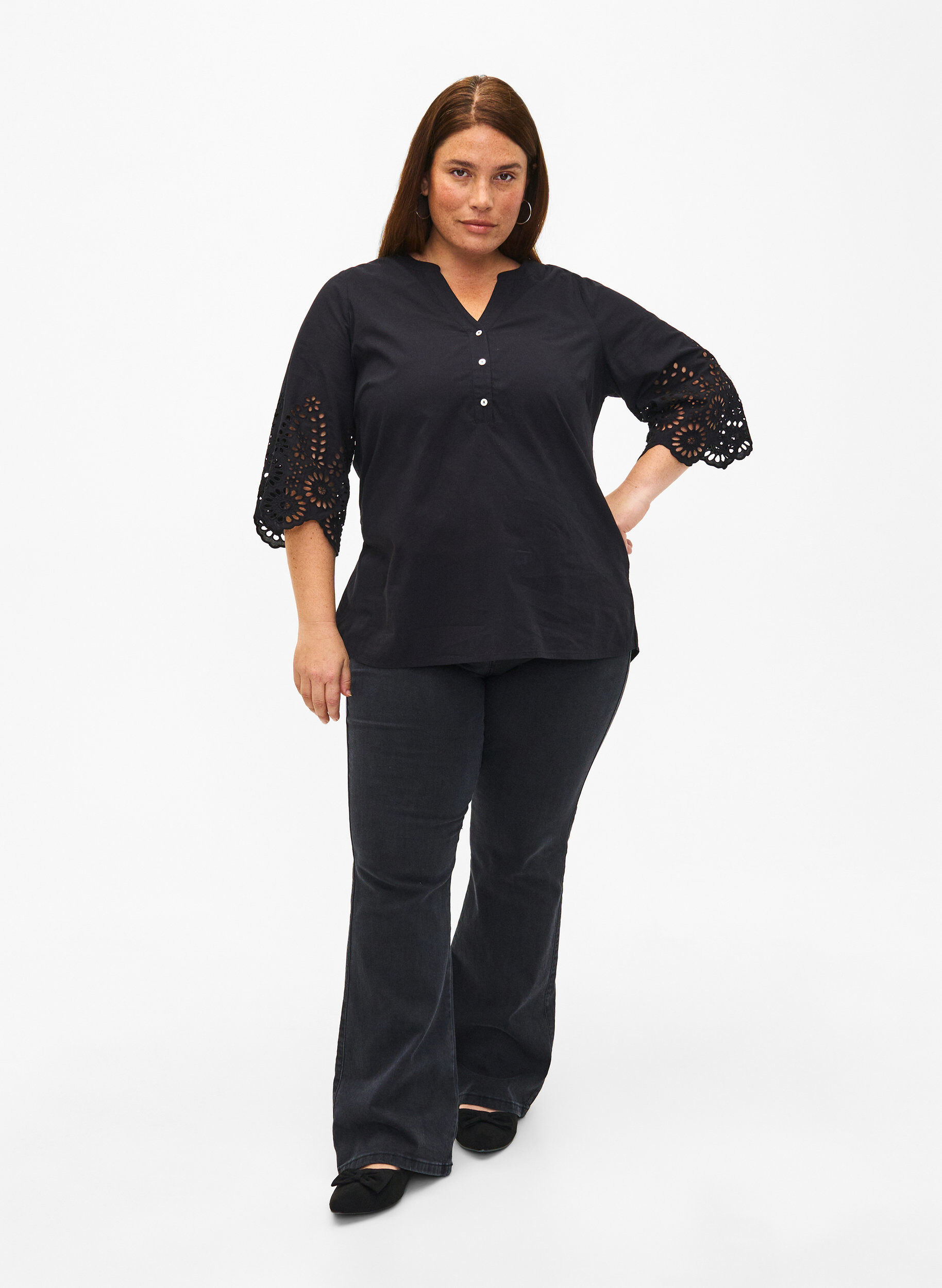 Zizzi Shirt blouse met broderie anglaise en 3/4-mouwen, Black, Model image number 2