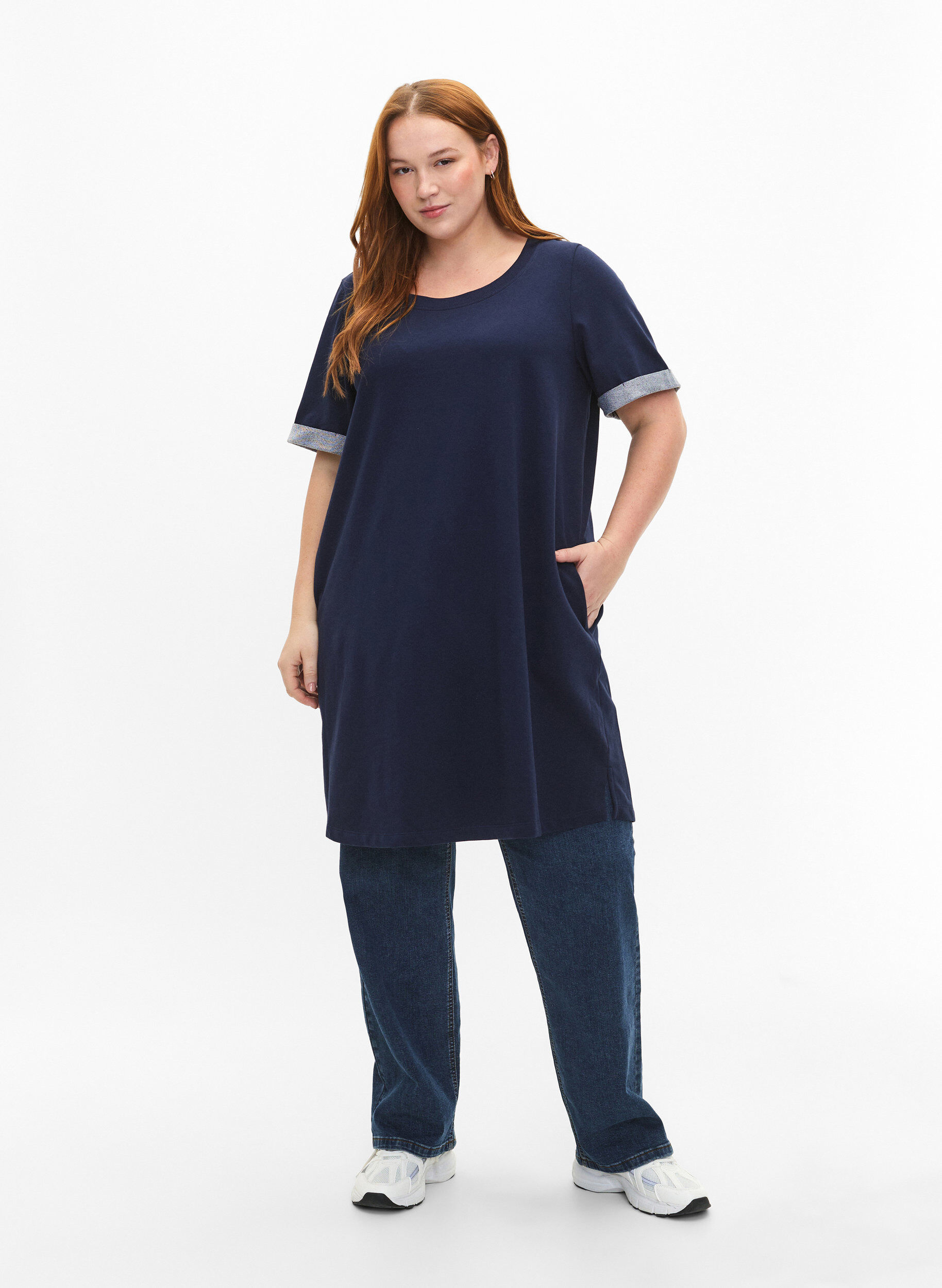 Zizzi Sweatjurk met korte mouwen en zakken, Black Iris, Model image number 2