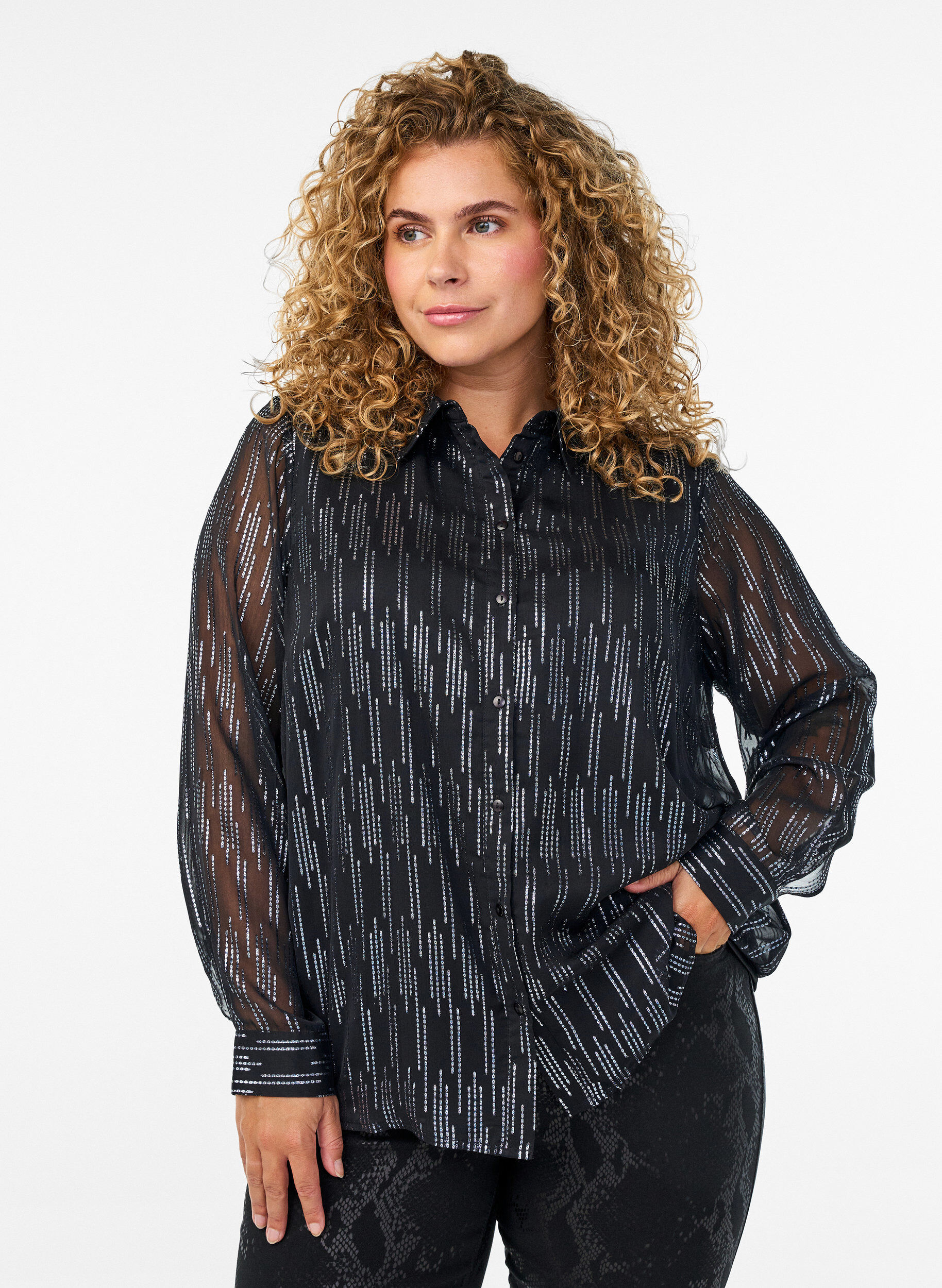 Shirt met glinsterend patroon, Zwart, Model