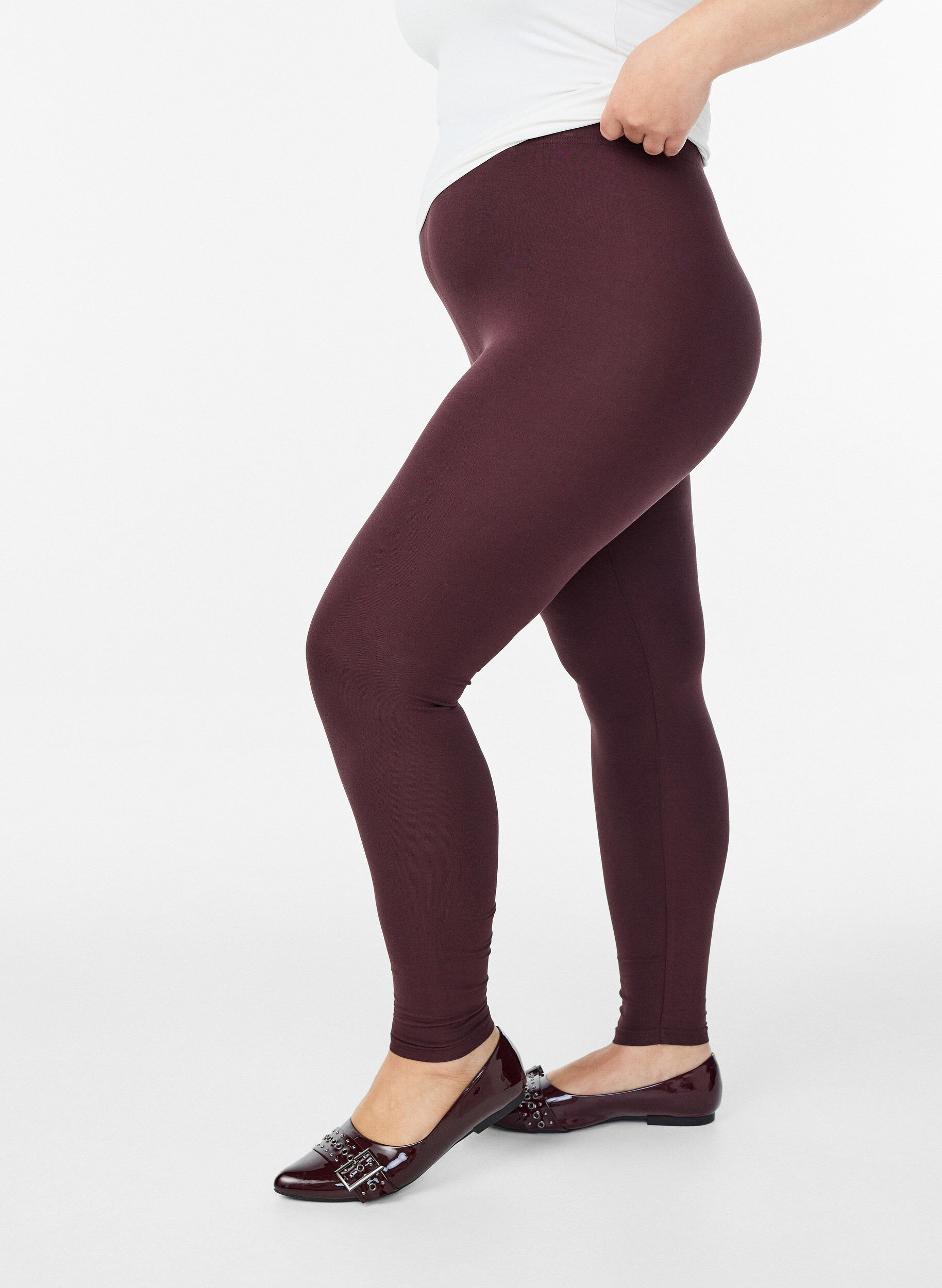 ZizziBasislegging van viscose, Donker Bordeaux, Model image number 0