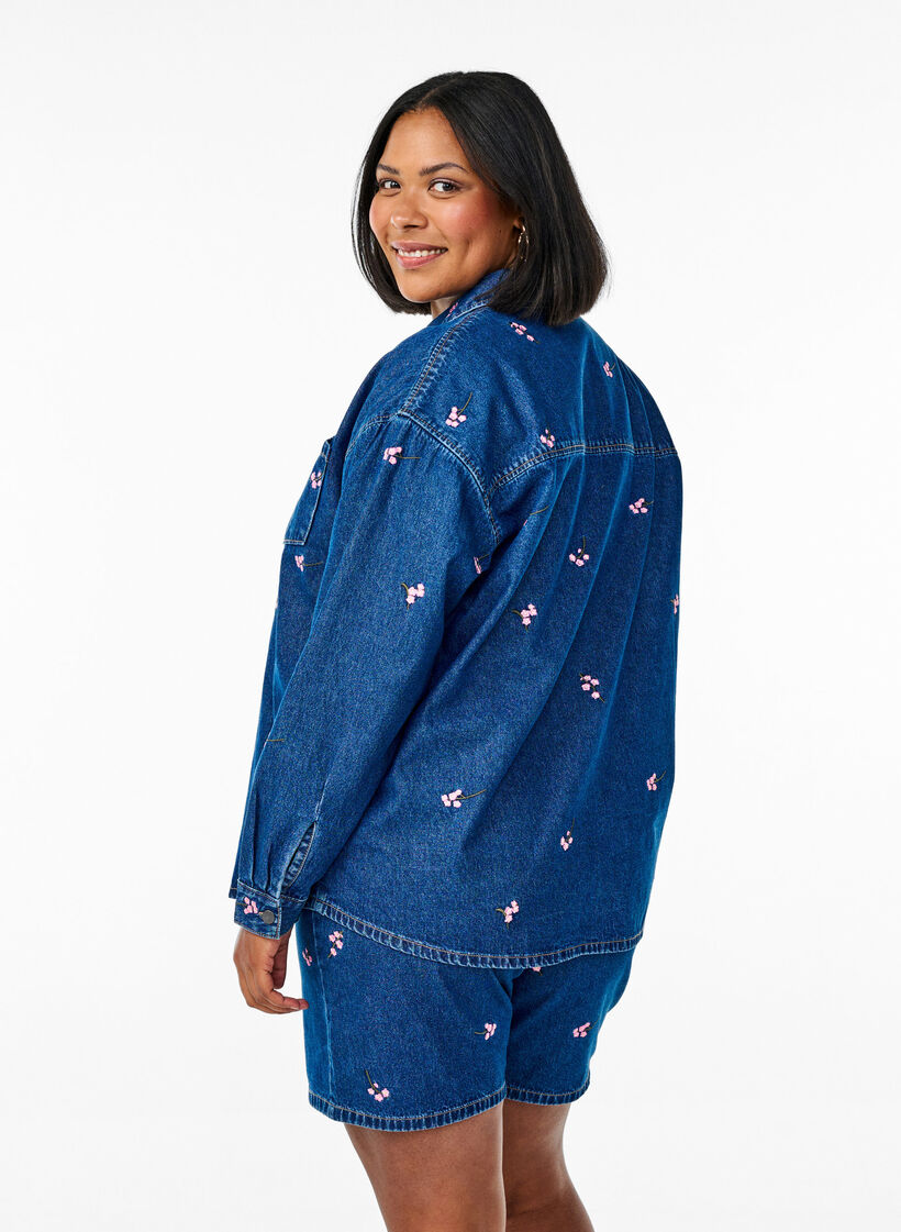 Korte spijkerbroek met geborduurde bloemen, Blauw, Model image number 2