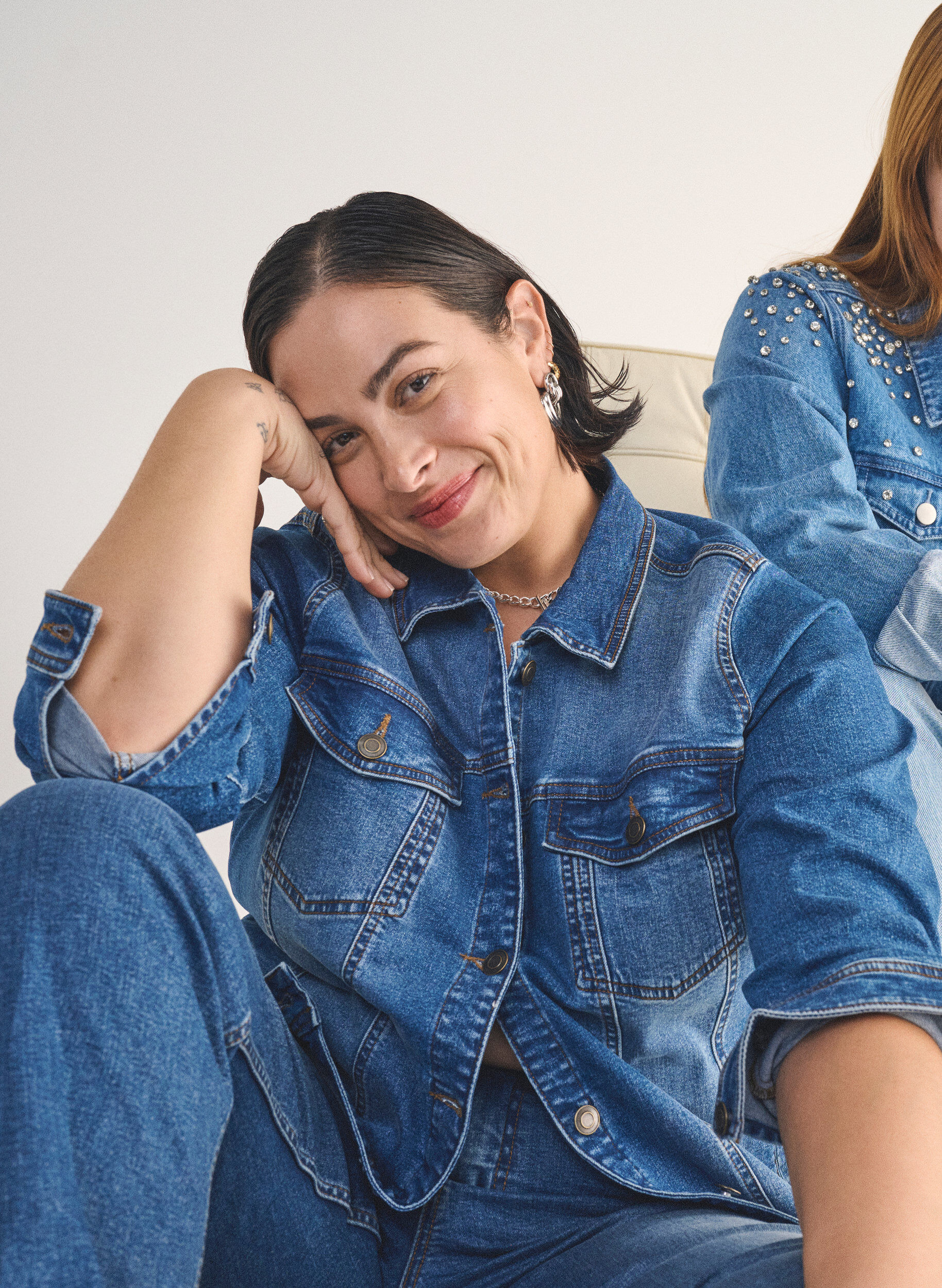 Zizzi Denimjack met een klassieke snit, Blauw, Image image number 0