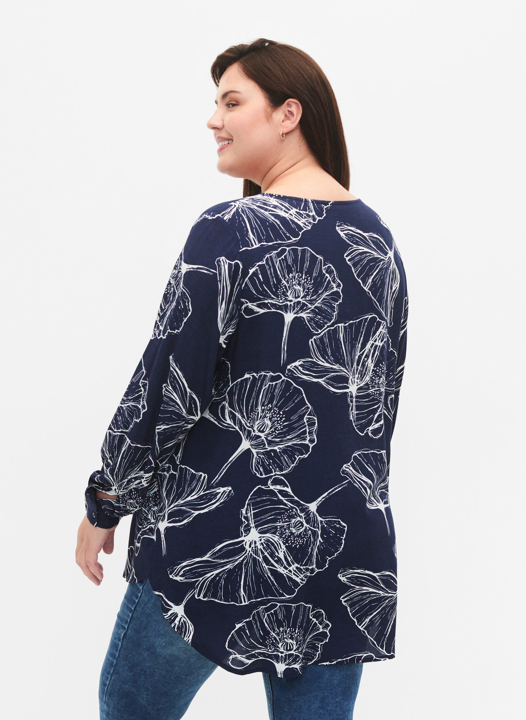 Zizzi Viscose overhemd met bloemenprint en lange mouwen, Navy B./Big Fl.AOP, Model image number 1