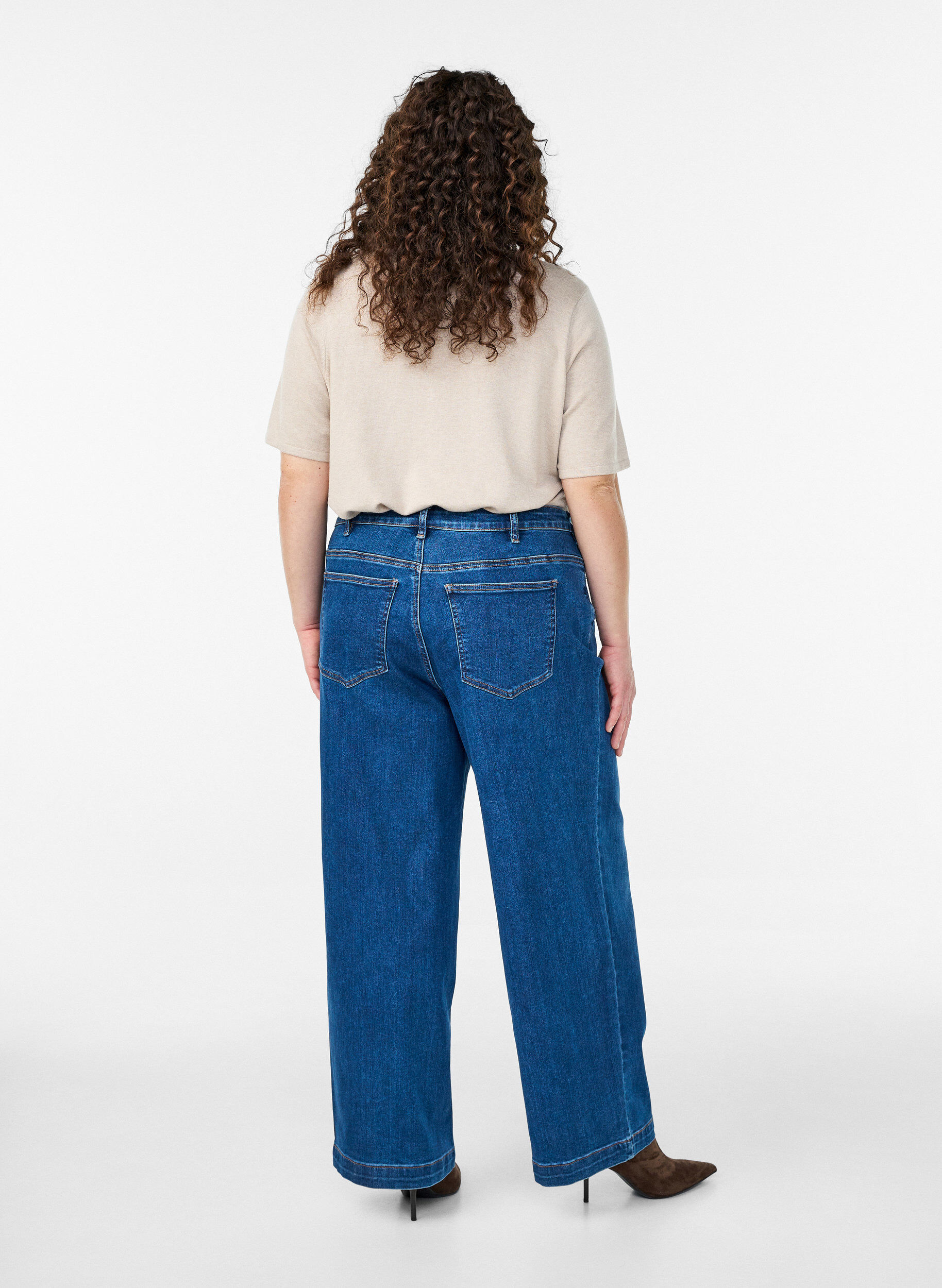 Zizzi Kiana jeans met een straight-fit en hoge taille, Blauw, Model image number 1