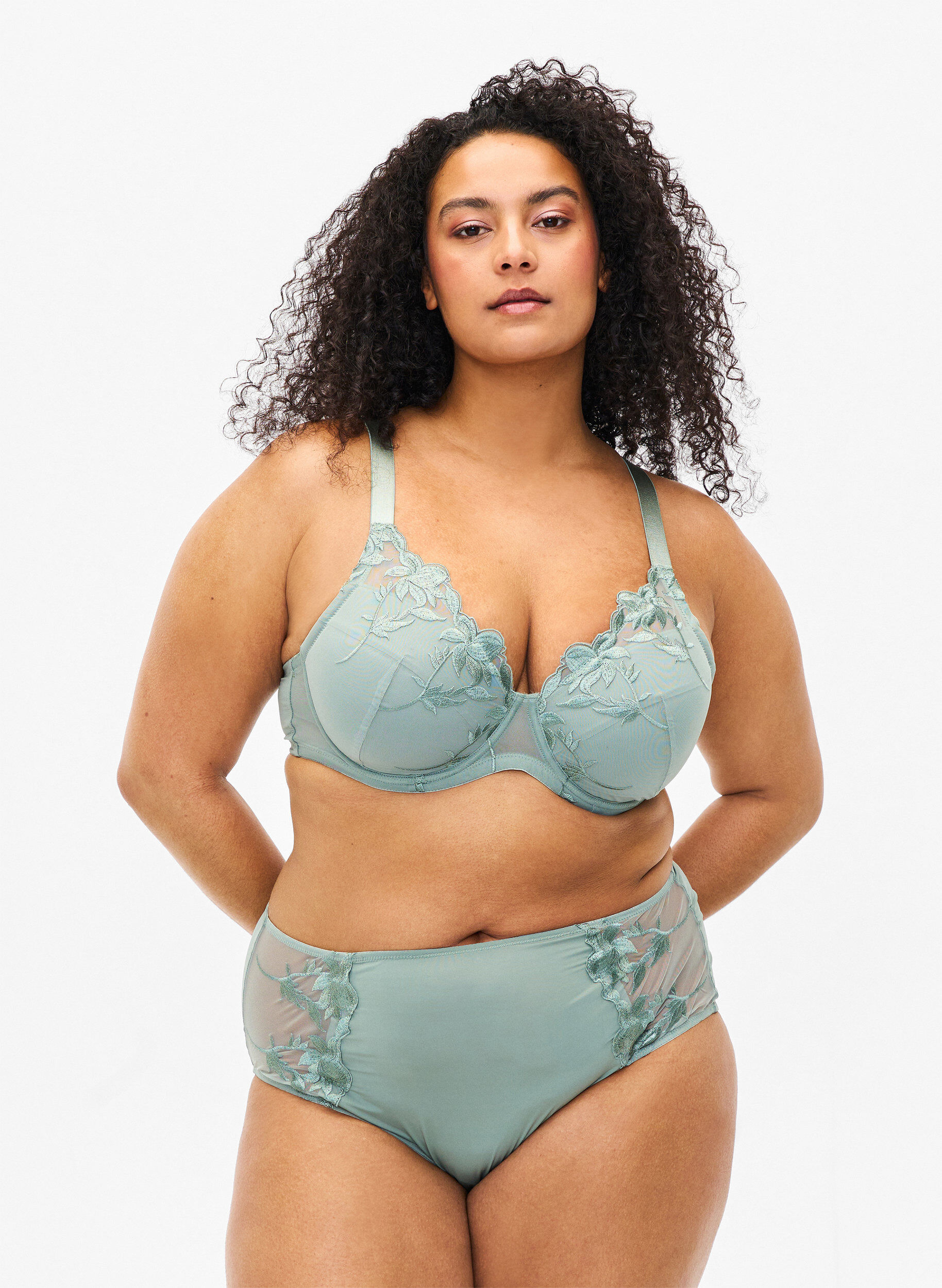 Zizzi Hipsterslip met borduursel en normale taille, Iceberg Green, Model image number 0