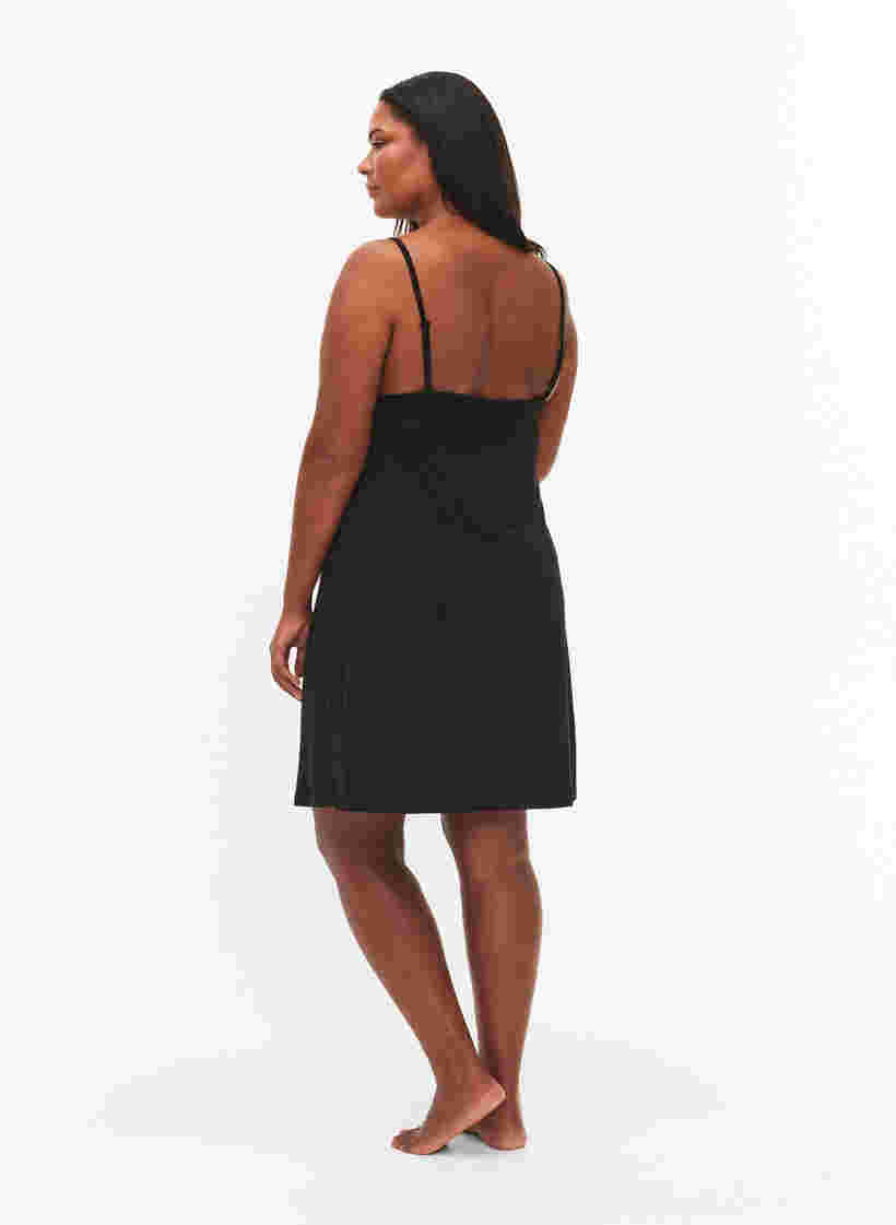 Pyjama jurk met kanten rand in viscose, Black, Model image number 1