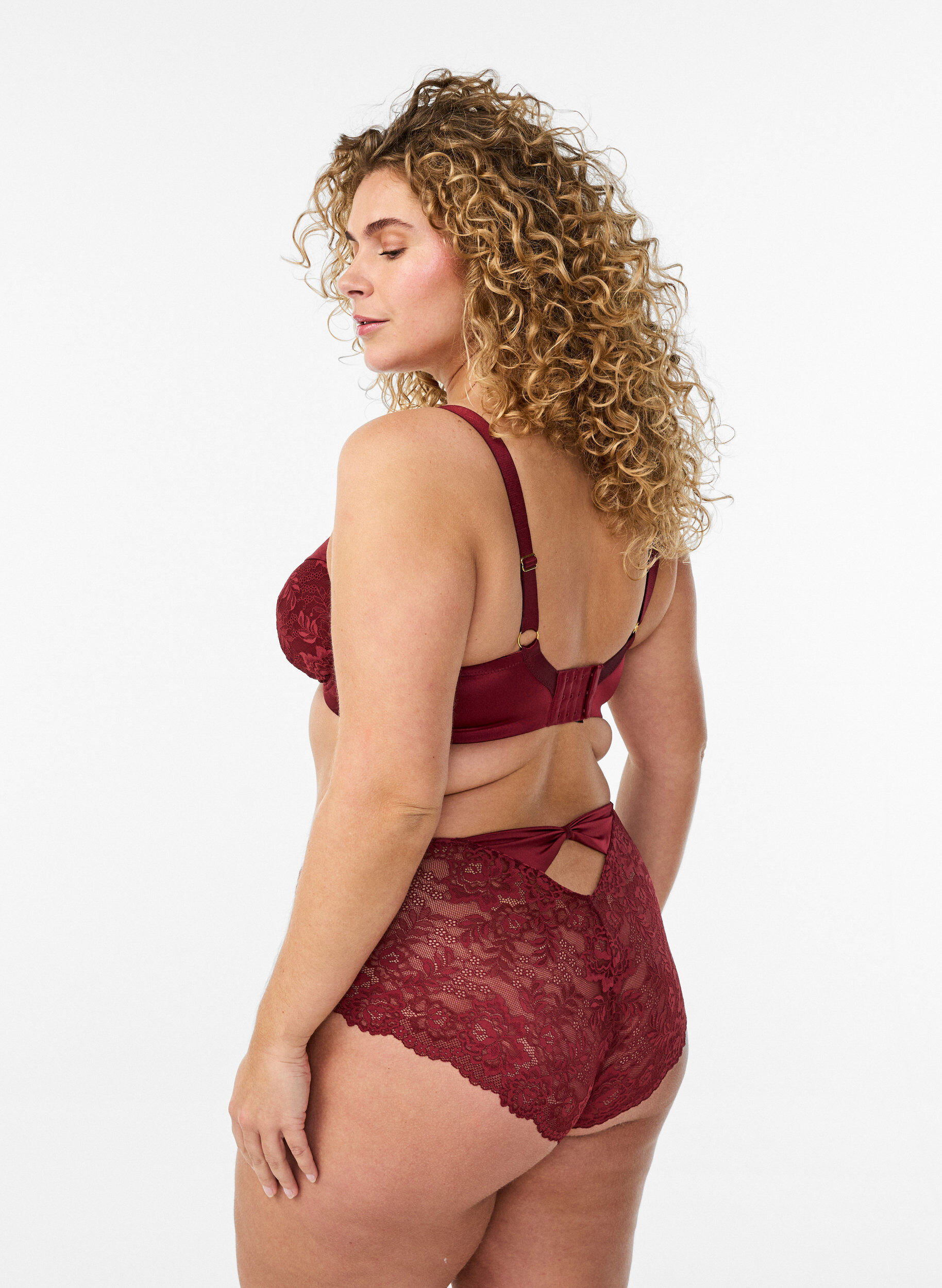 ZizziPanties met kant en een strikdetail aan de achterkant, Donker Bordeaux, Model image number 2