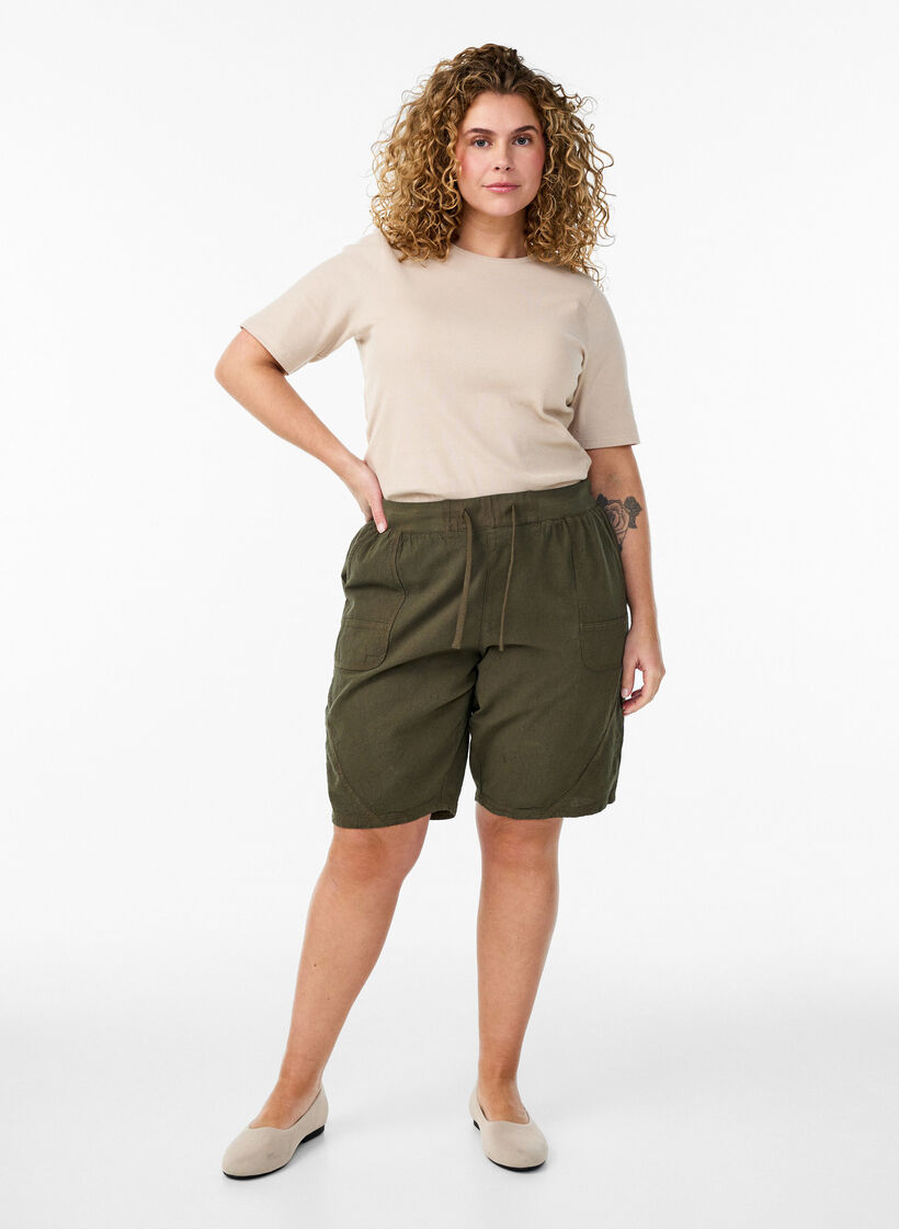 Losse katoenen short met zakken, Groen, Model image number 1