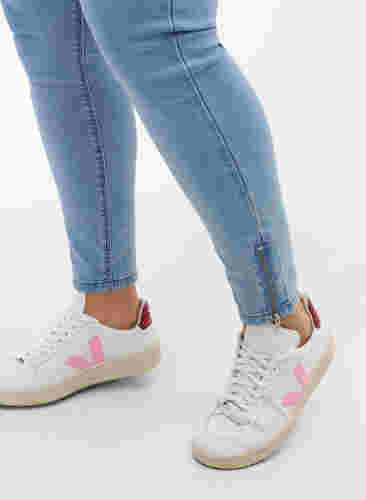 Cropped Amy jeans met rits, Light blue denim, Model image number 2