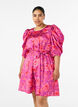Bloemenjurk met pofmouwen en strikceintuur, Roze, Model image number 0