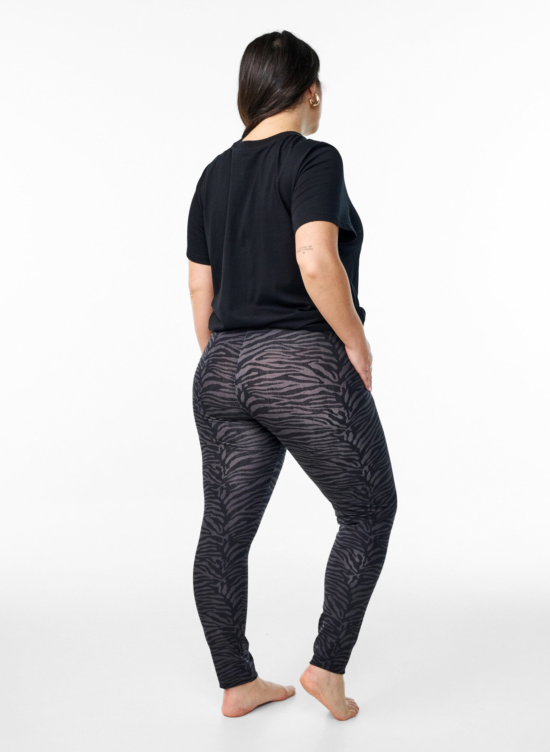 Zizzi Viscose leggings met print, Zwart, Model image number 2