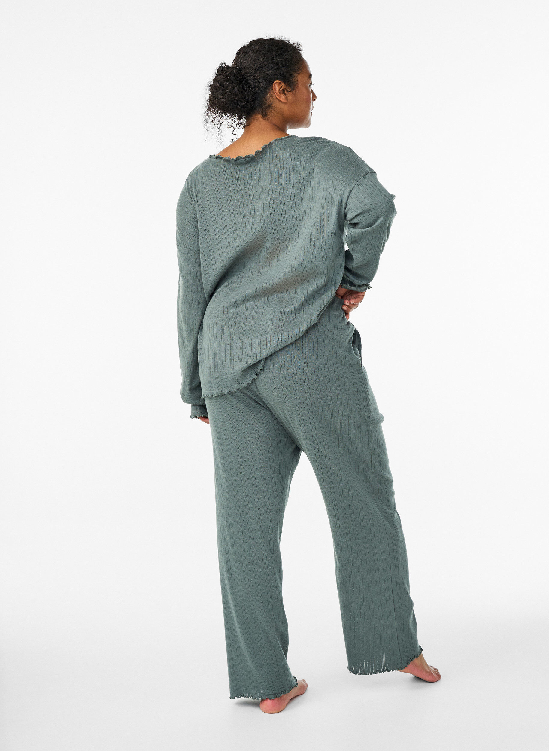 Zizzi Katoenen nachtb broek, Groen, Model image number 1