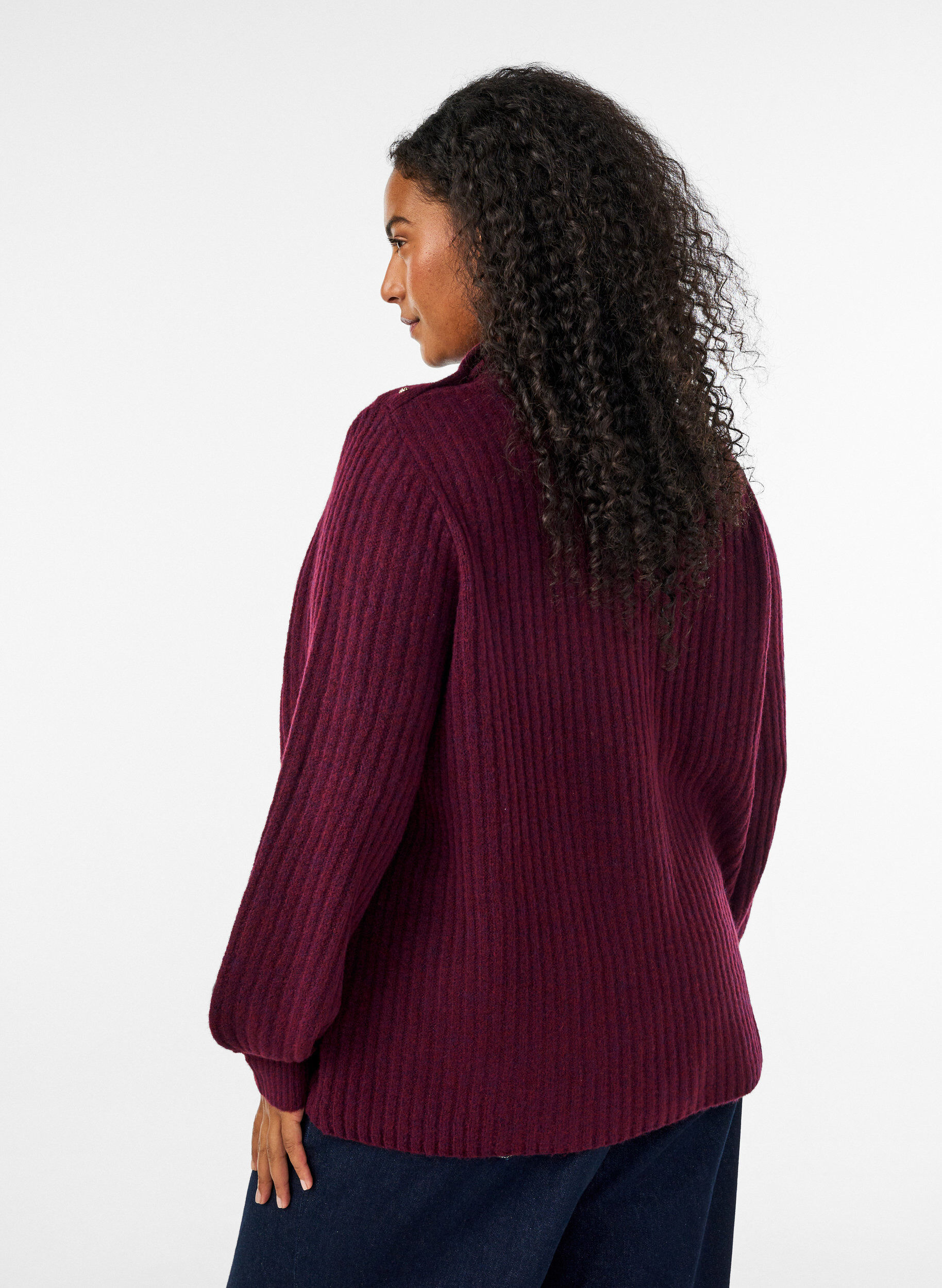 ZizziGeribde trui met pofmouwen en knopen, Donker Bordeaux, Model image number 2