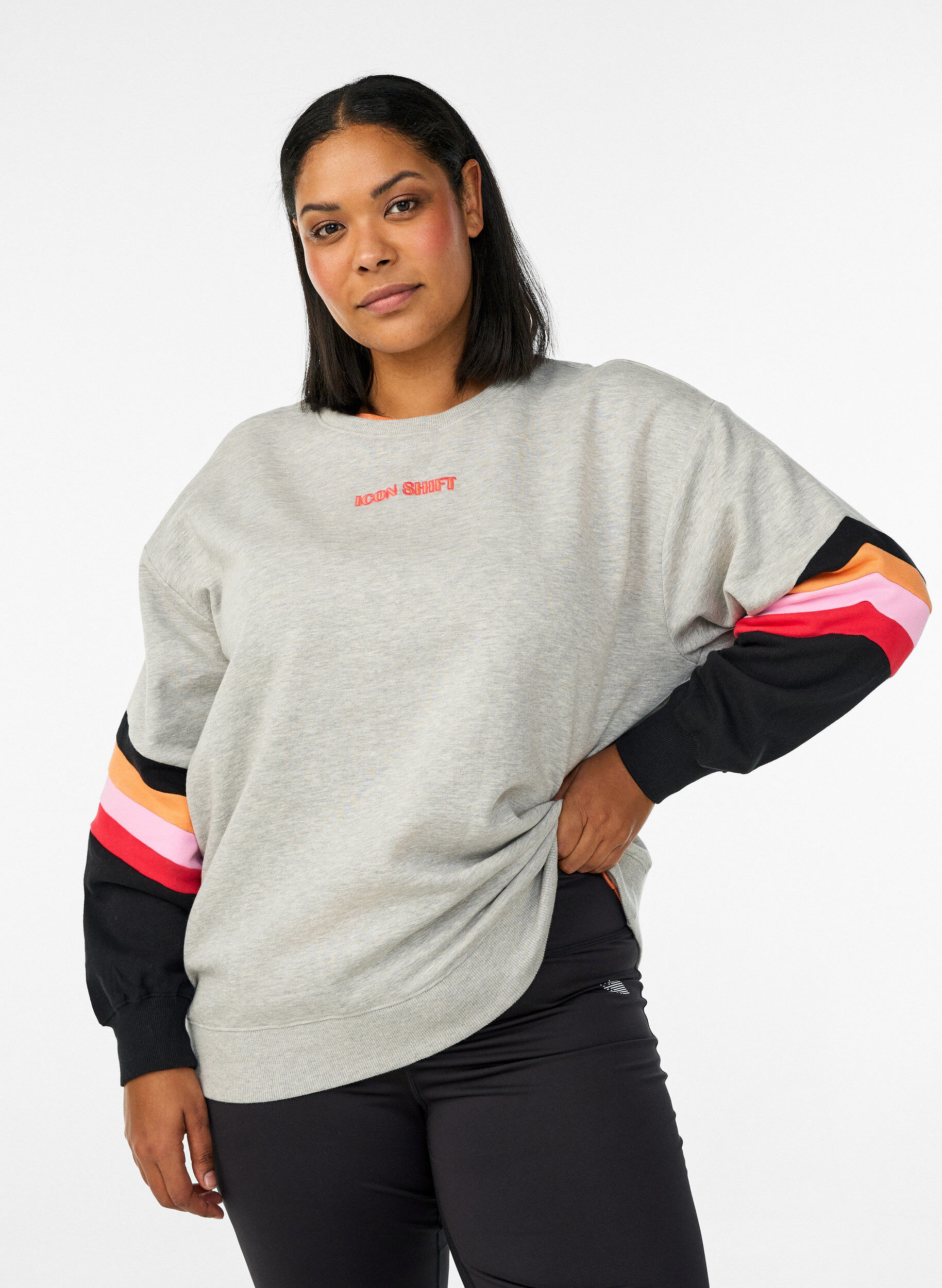 Zizzi Sweatshirt met losse pasvorm met contrastdetails op de mouwen, Grijs, Model image number 0