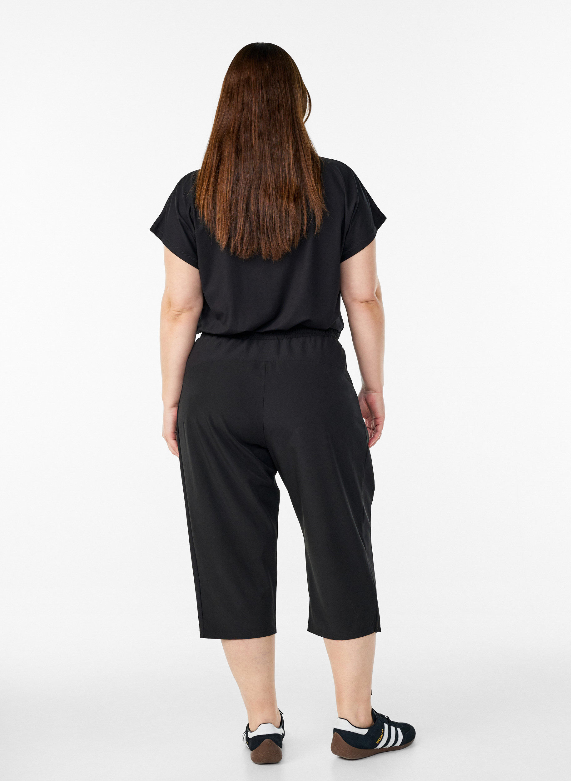 Zizzi High waist capri trainingbroek, Zwart, Model image number 2