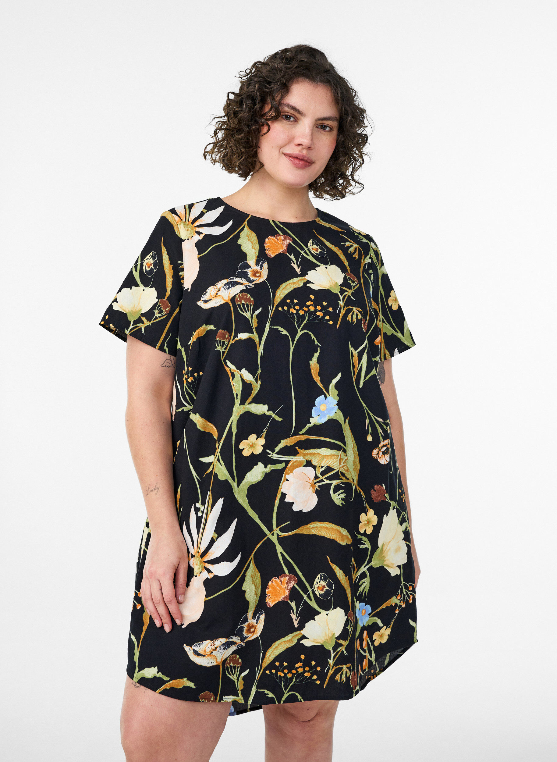 Zizzi Katoenen tuniek met een bloemenprint, Zwart, Model image number 0