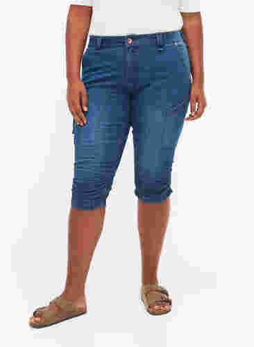 Slim fit capri jeans met zakken, Dark blue denim, Model image number 3