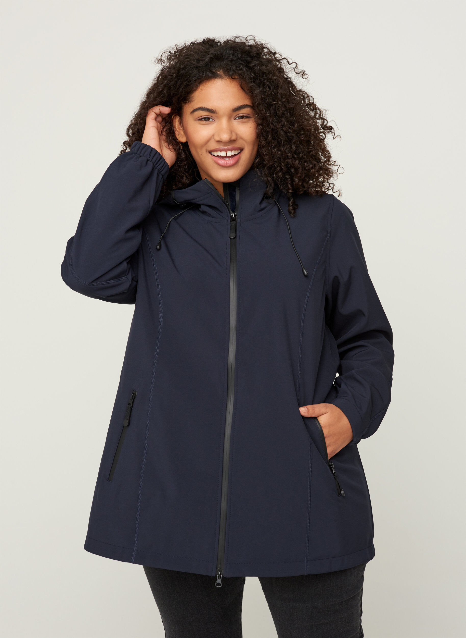 Zizzi Korte softshell jas met capuchon, Night Sky, Model image number 0