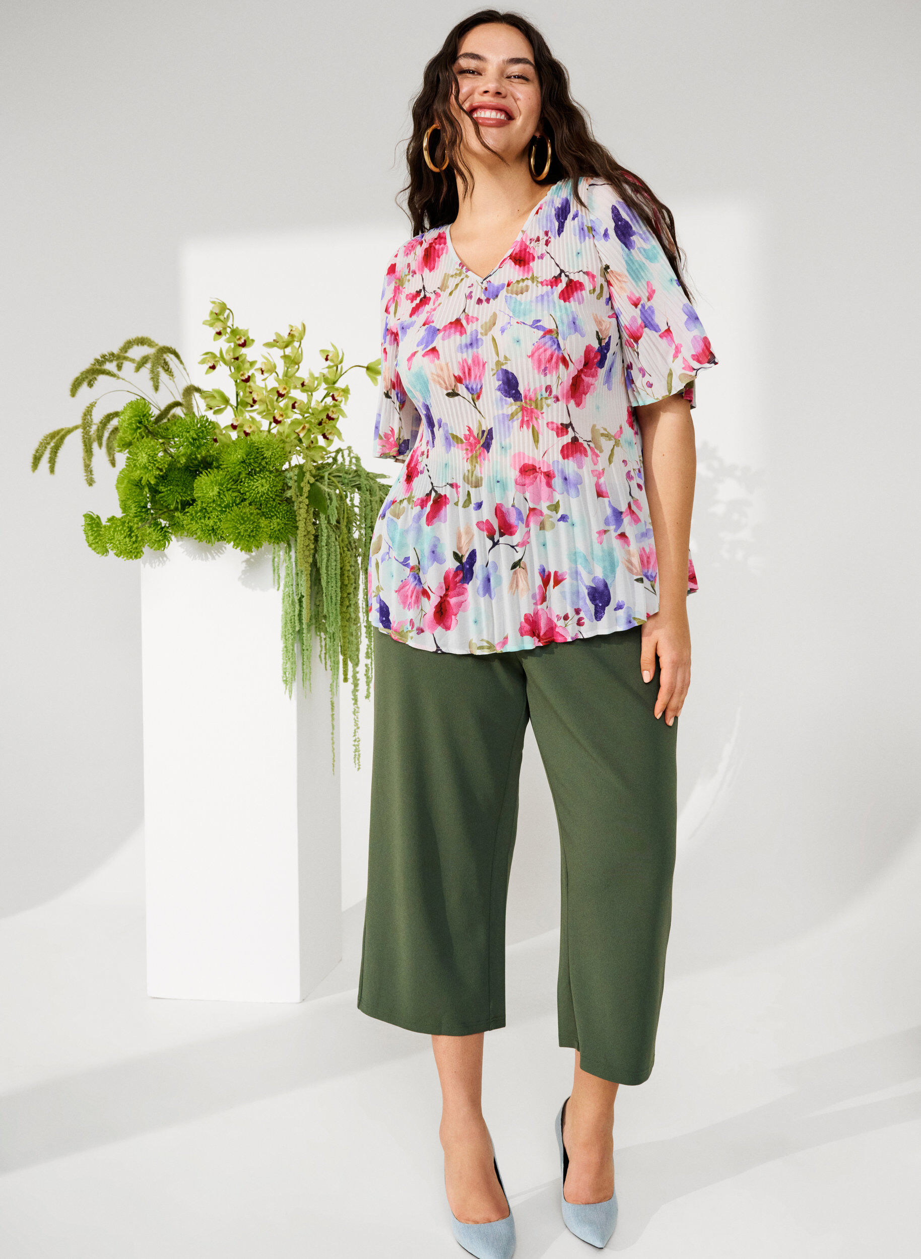 Zizzi7/8 broek met losse pasvorm, Groen, Image image number 0