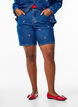 Korte spijkerbroek met geborduurde aardbeien, Blauw, Model image number 2