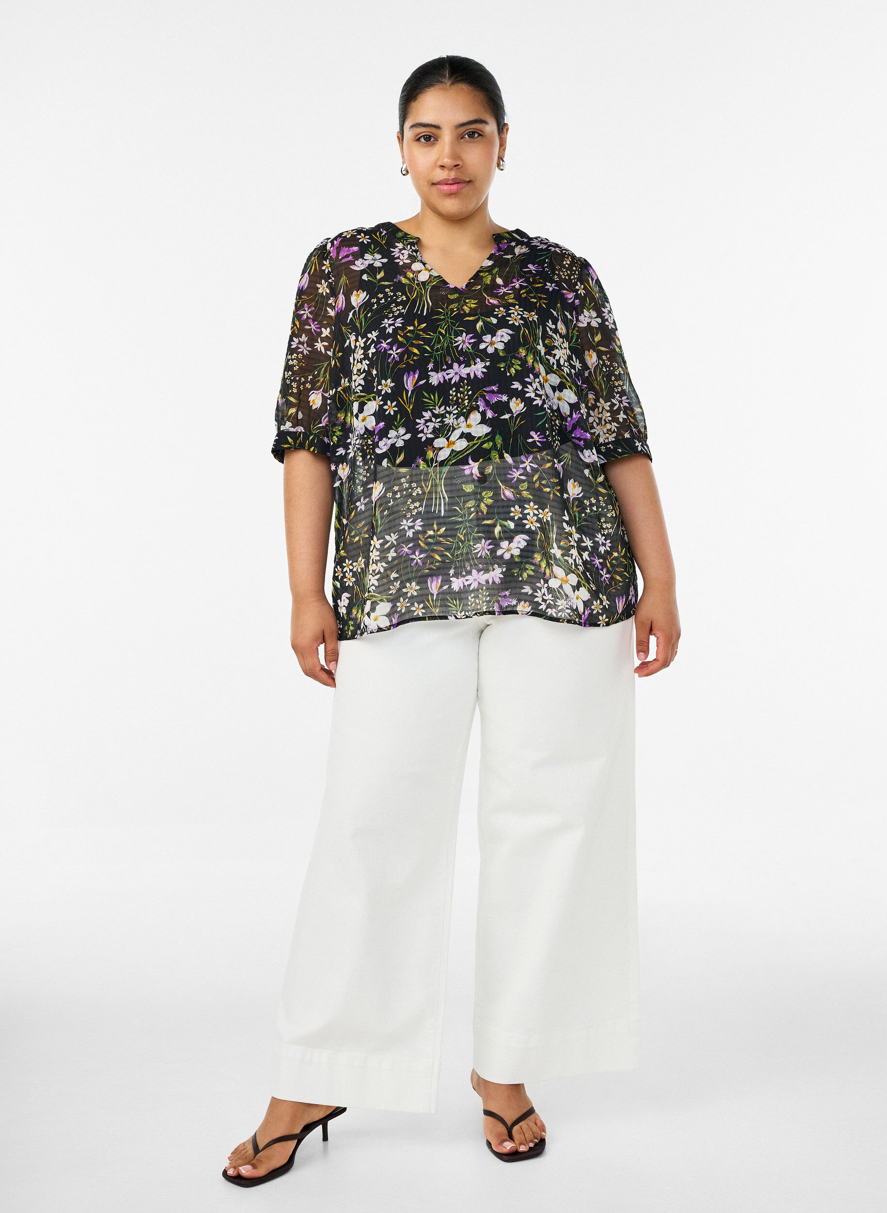 ZizziBlouse met bloemenprint en V-hals, Zwart, Model image number 1