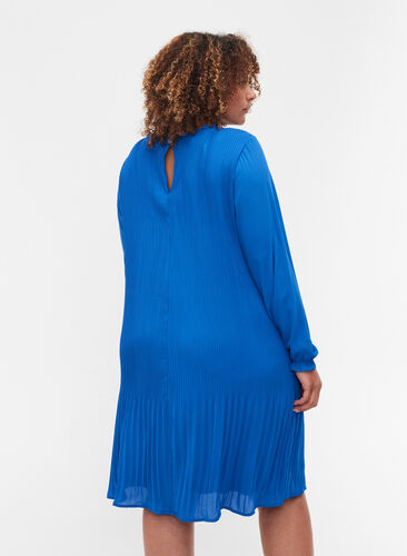 Plissé jurk met lange mouwen en ruches, Dazzling Blue, Model image number 1
