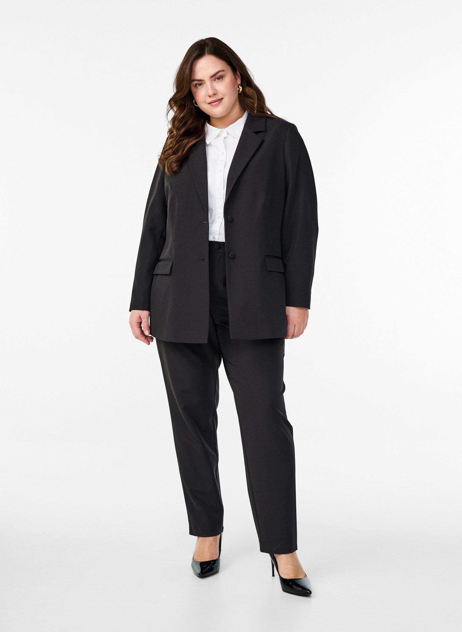 Zizzi Klassieke blazer met knoopsluiting, Zwart, Model image number 1