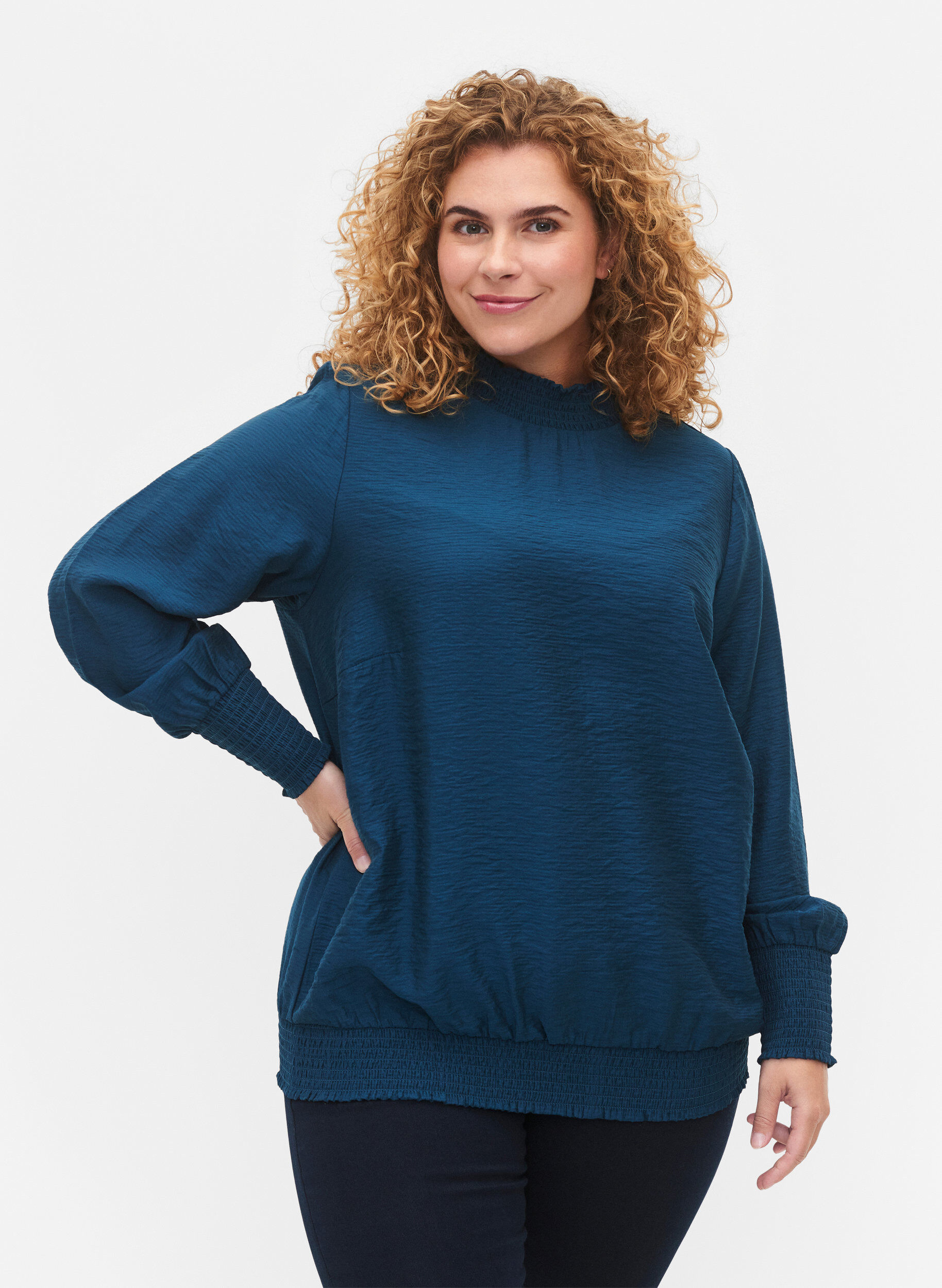 Zizzi Viscose blouse met smokwerk, Reflecting Pond, Model image number 0