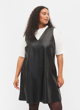 Spencer jurk van imitatieleer, Black, Model image number 0