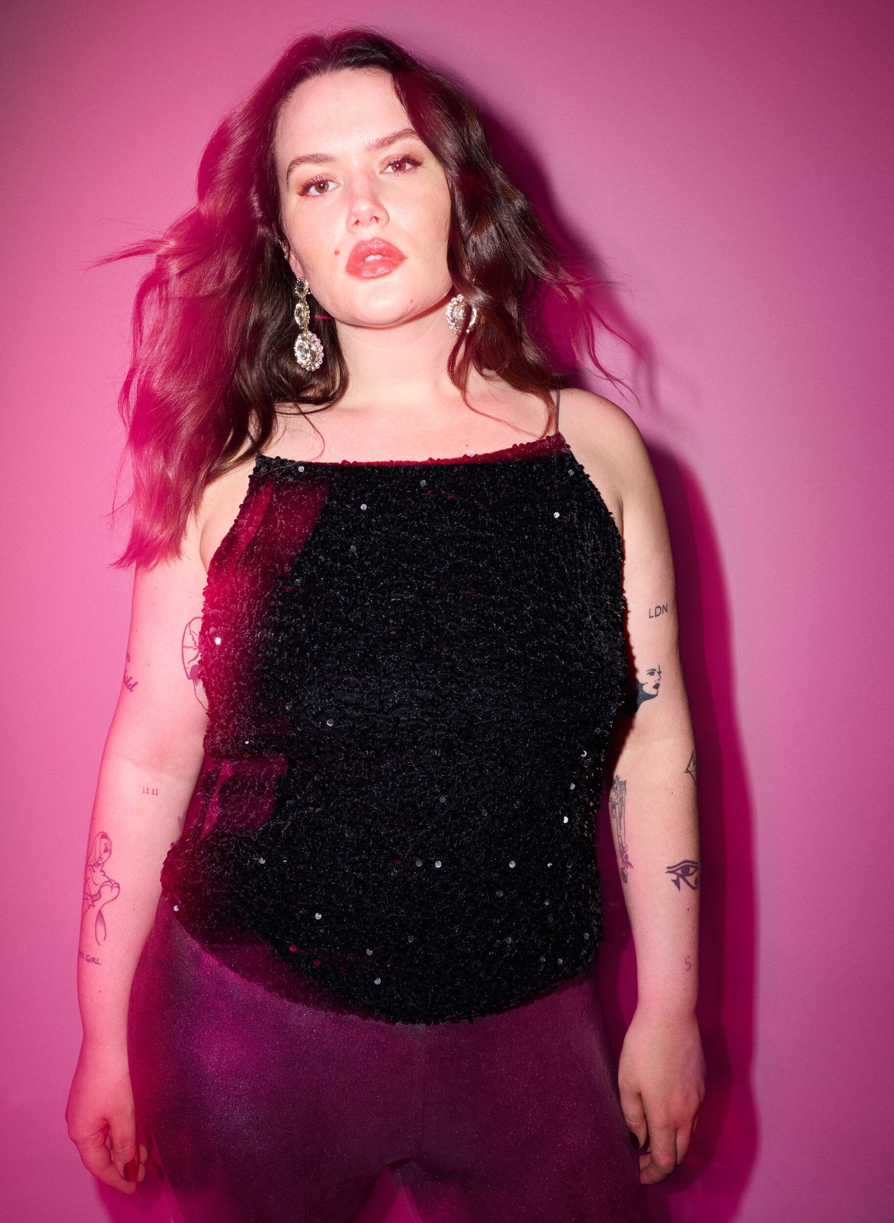 Zizzi Top met pailletten en smalle bandjes, Black Sequins, Image image number 0