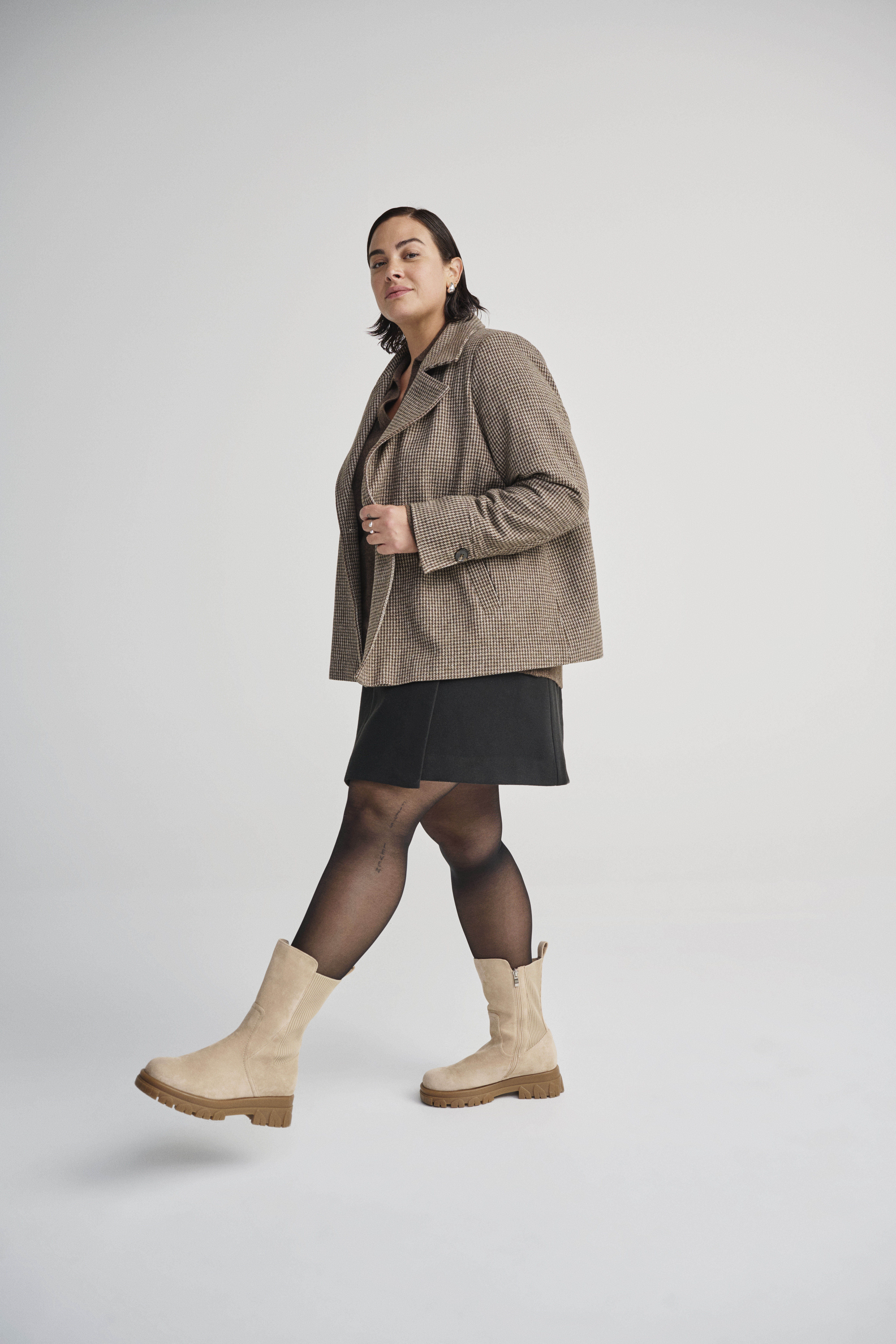 Zizzi Laars van imitatiesu&egrave;de, , Model