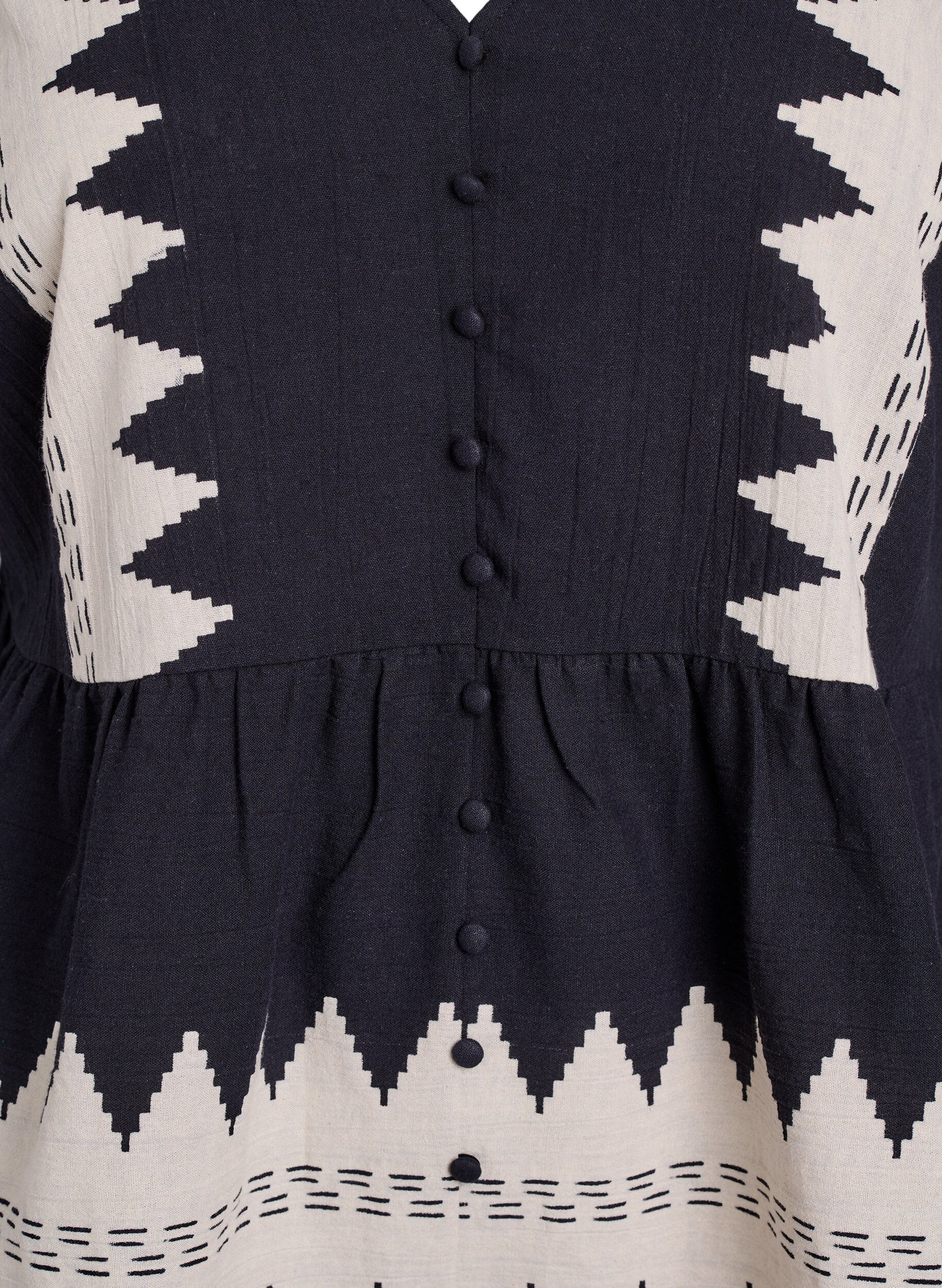 Zizzi Blouse met korte mouwen, ruches en grafisch patroon, Zwart, Packshot image number 2