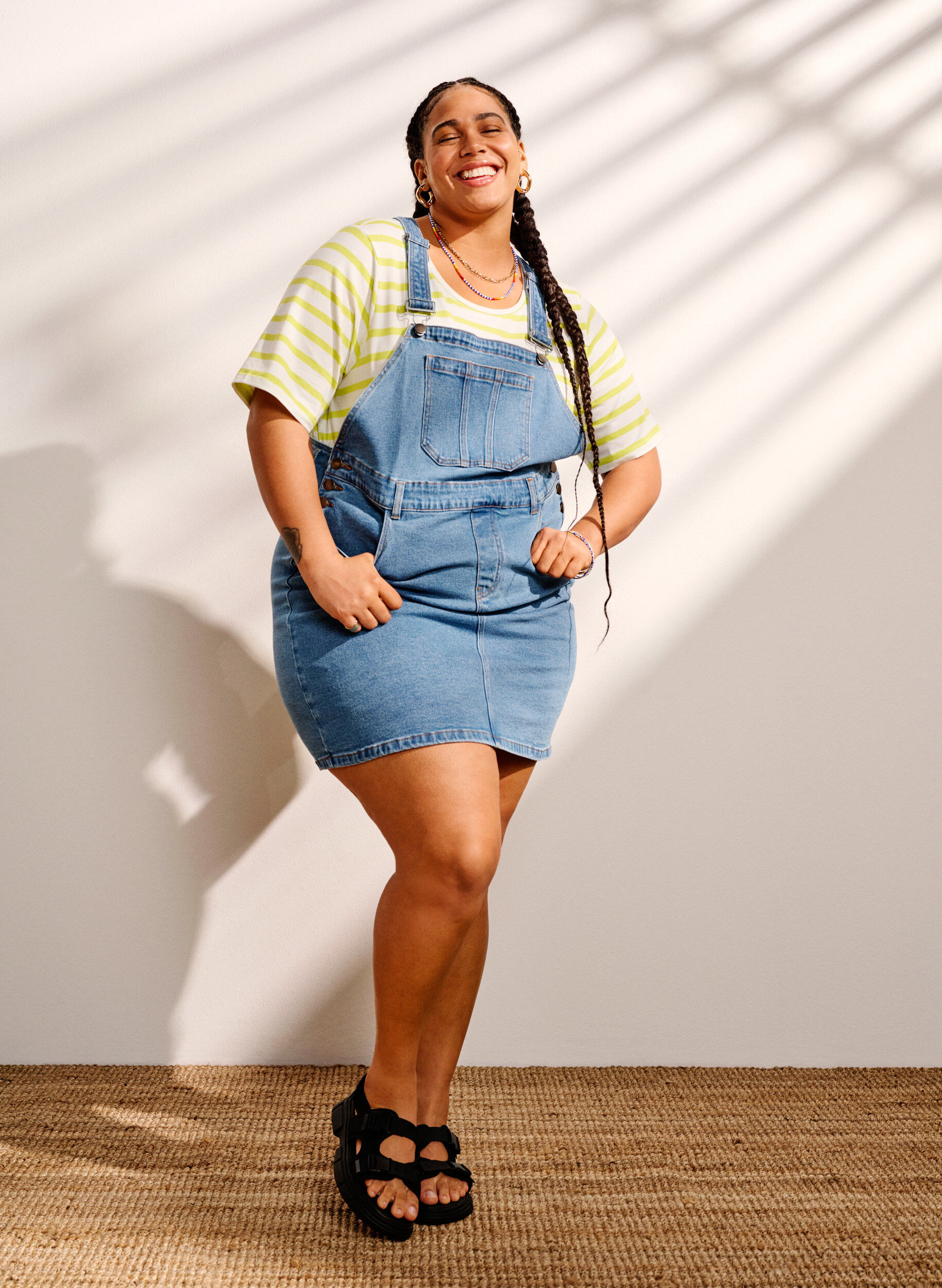 Zizzi Denim overall jurk, Blauw, Image image number 1