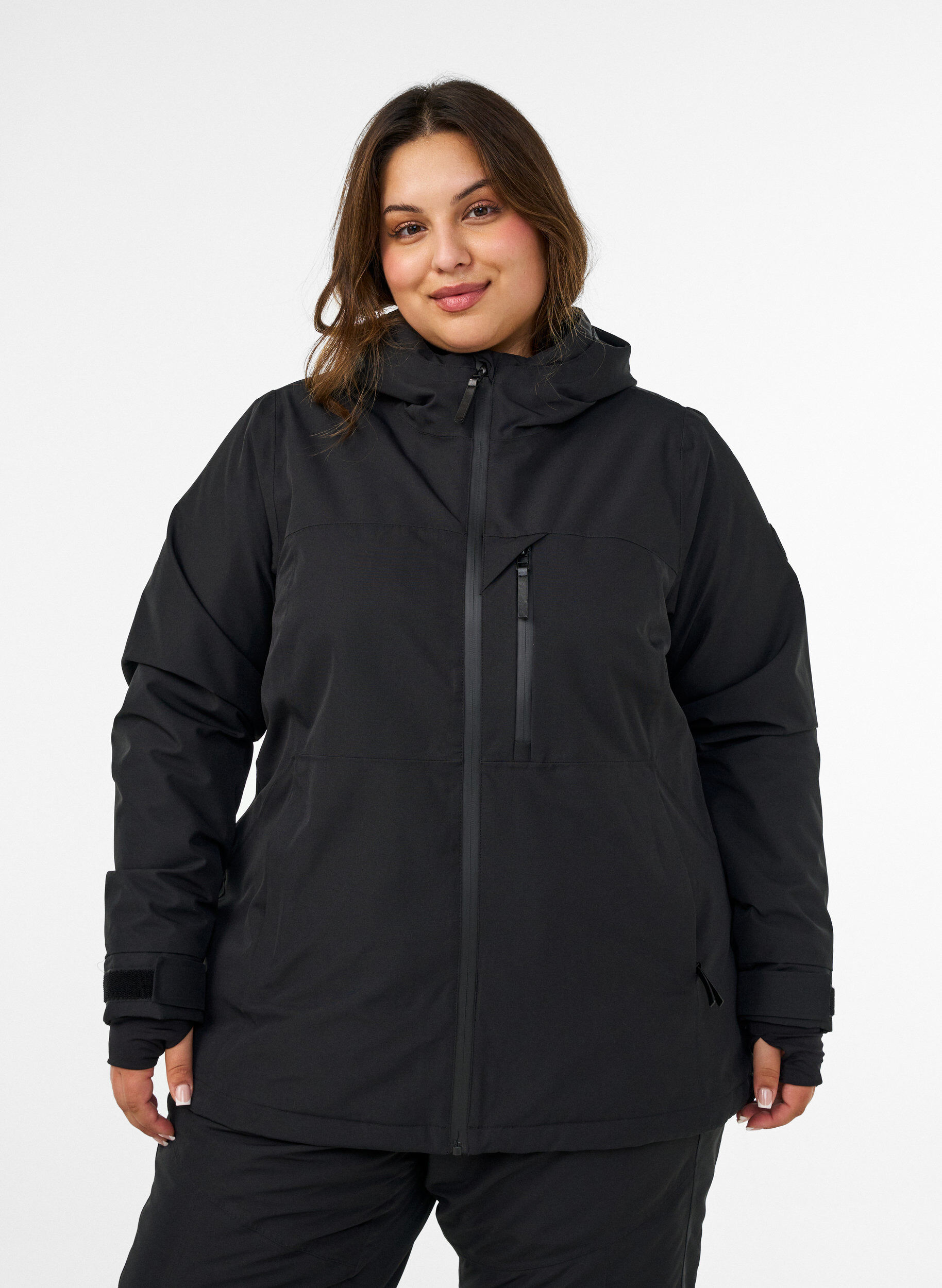Ski jas met capuchon en zakken met ritssluiting, Zwart, Model