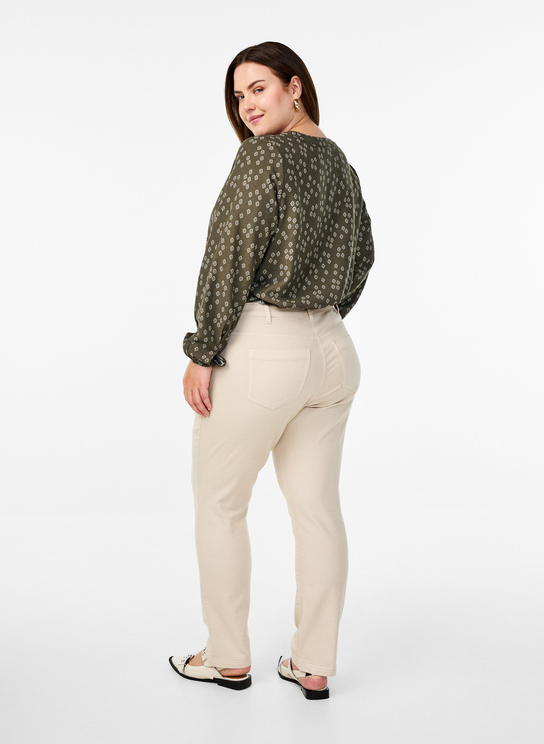 Zizzi Strakke pasvorm Emily jeans met reguliere taille, Beige, Model image number 1