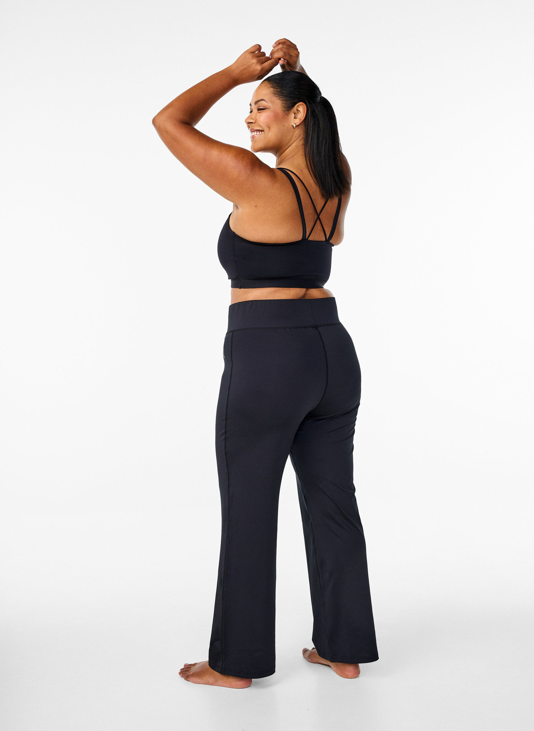Zizzi Flared Sportbroek, Zwart, Model image number 2