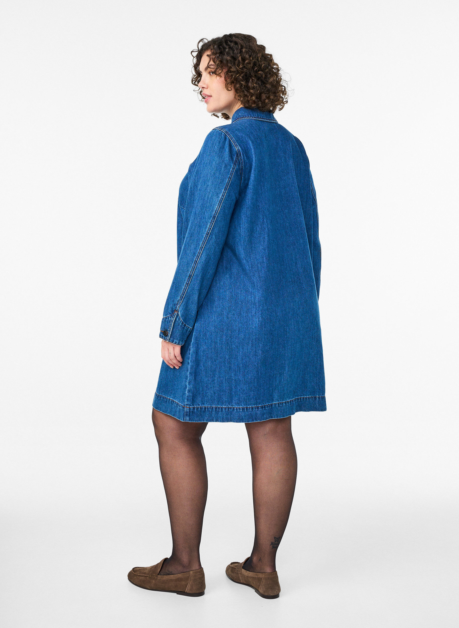Zizzi Korte denimjurk met ritssluiting en kraagje, Blauw, Model image number 2