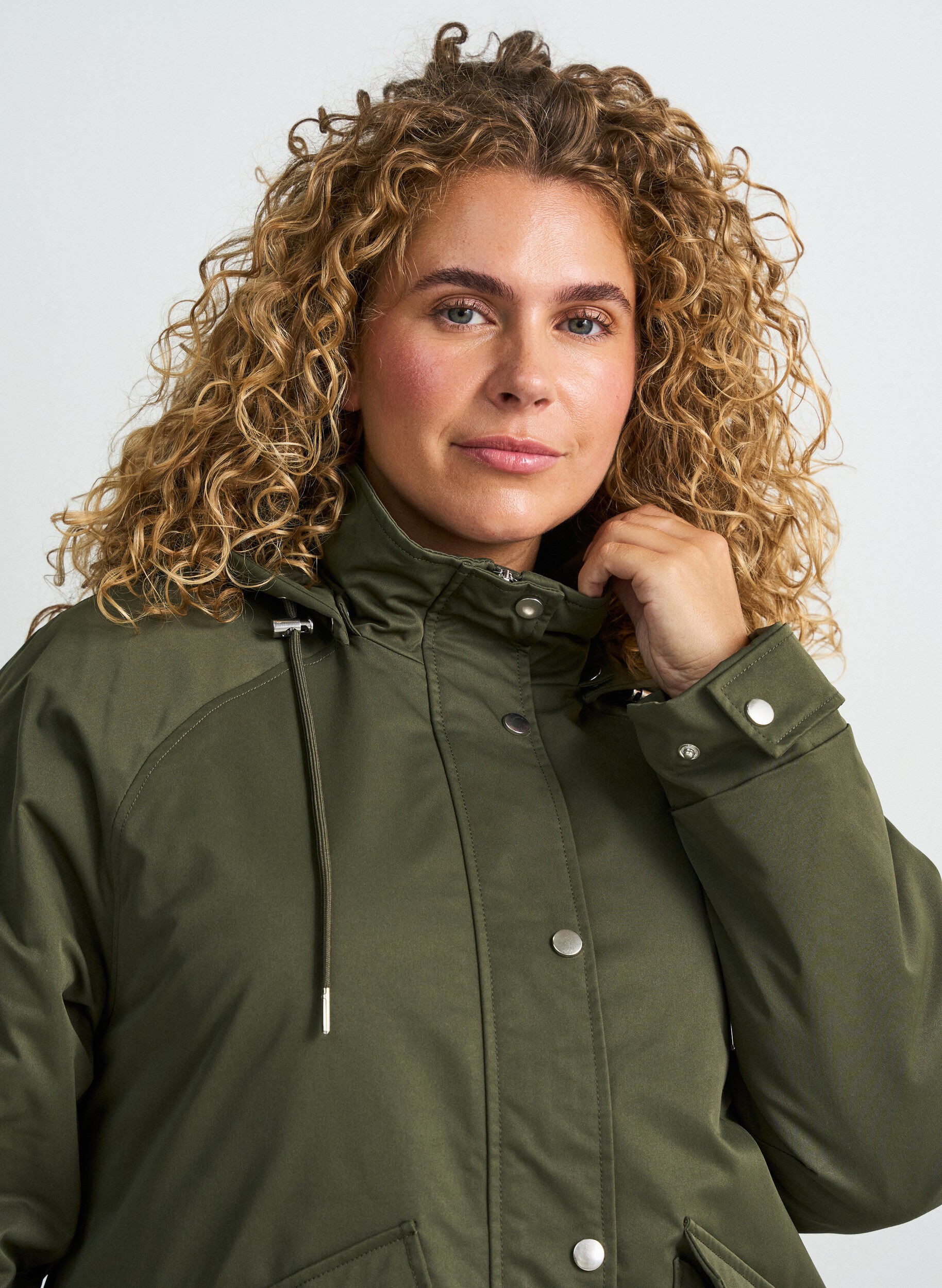 ZizziGewatteerde parka met afneembare capuchon, Groen, Model image number 3