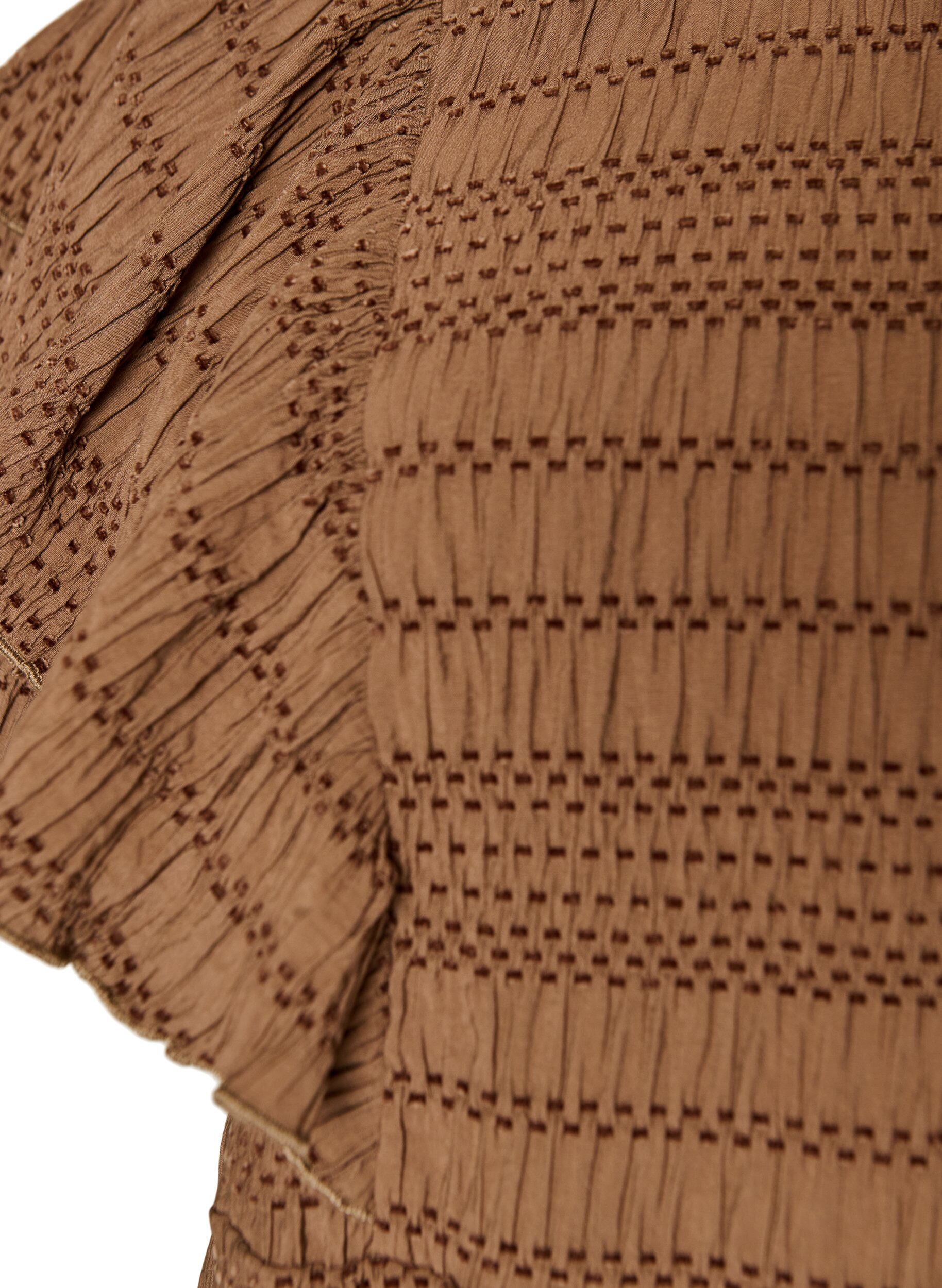 ZizziBlouse met smockstructuur en ruchesmouwen, Bruin, Packshot image number 2