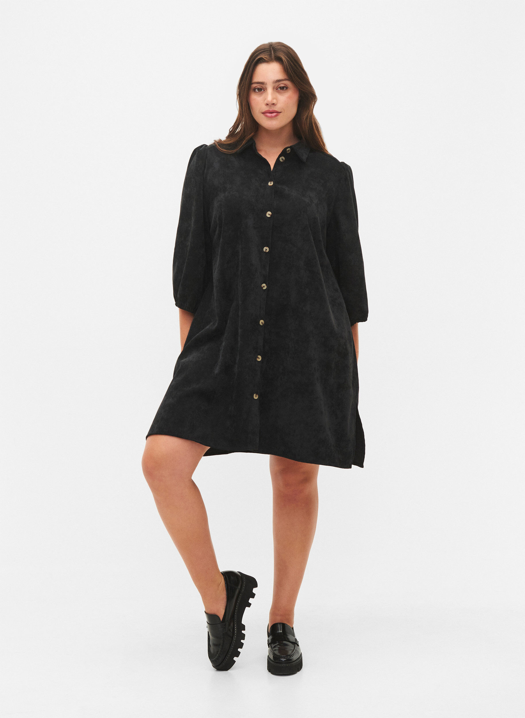 Zizzi Corduroy jurk met driekwartmouwen en knopen, Black, Model image number 2