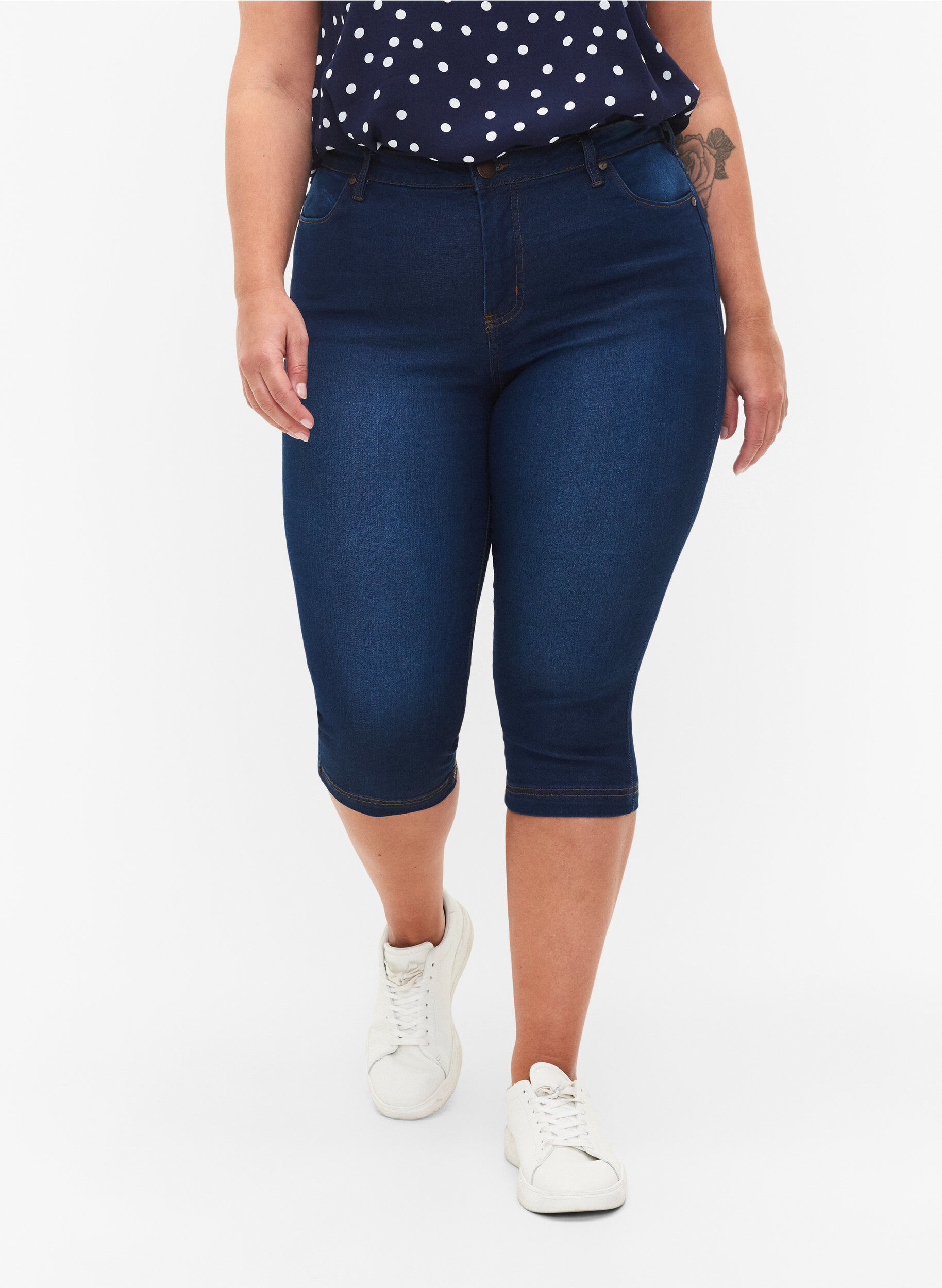 Zizzi Amy capri jeans met hoge taille en super strakke pasvorm, Blauw, Model image number 3
