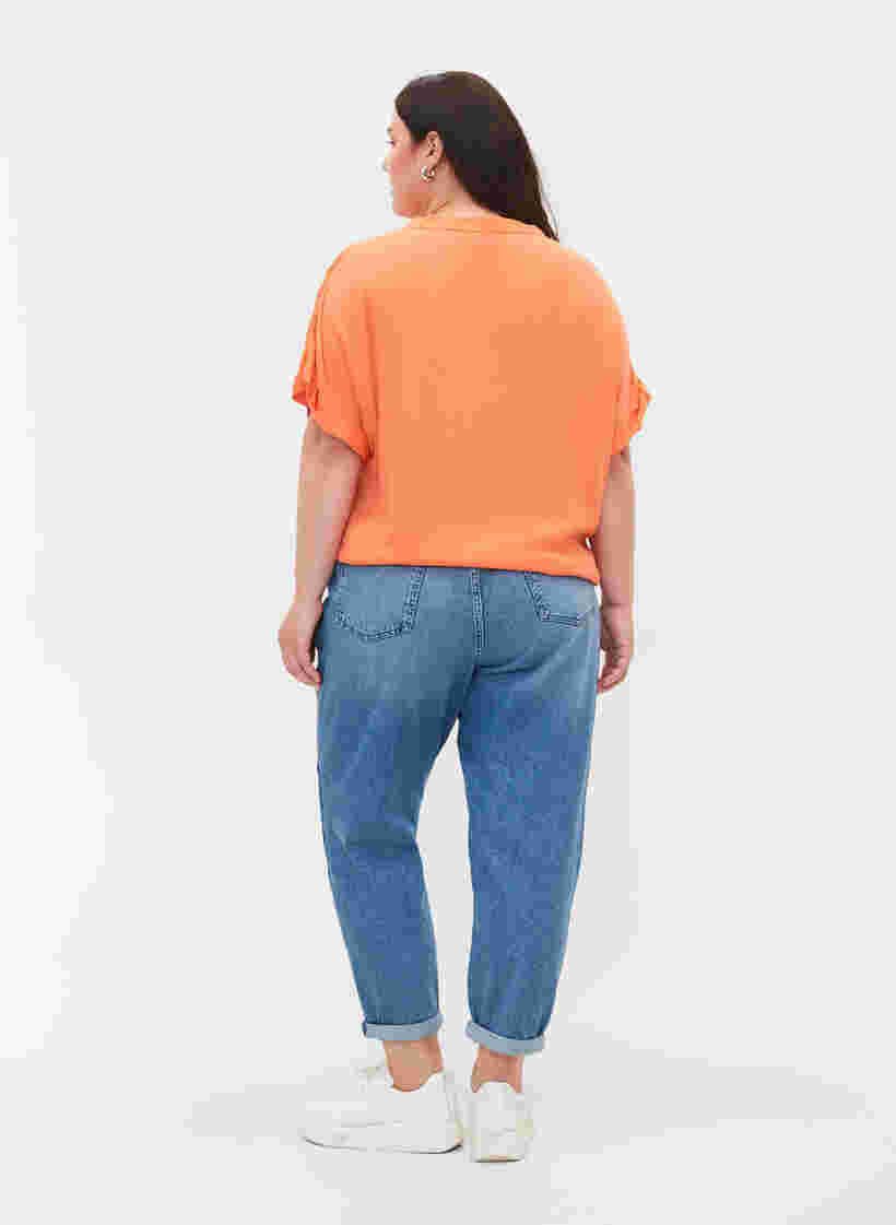 Mille mom-fit jeans met colour-blocking, Blue Denim Comb, Model image number 1