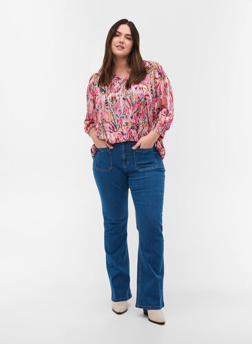 Ellen bootcut jeans met grote zakken, Blue denim, Model image number 0