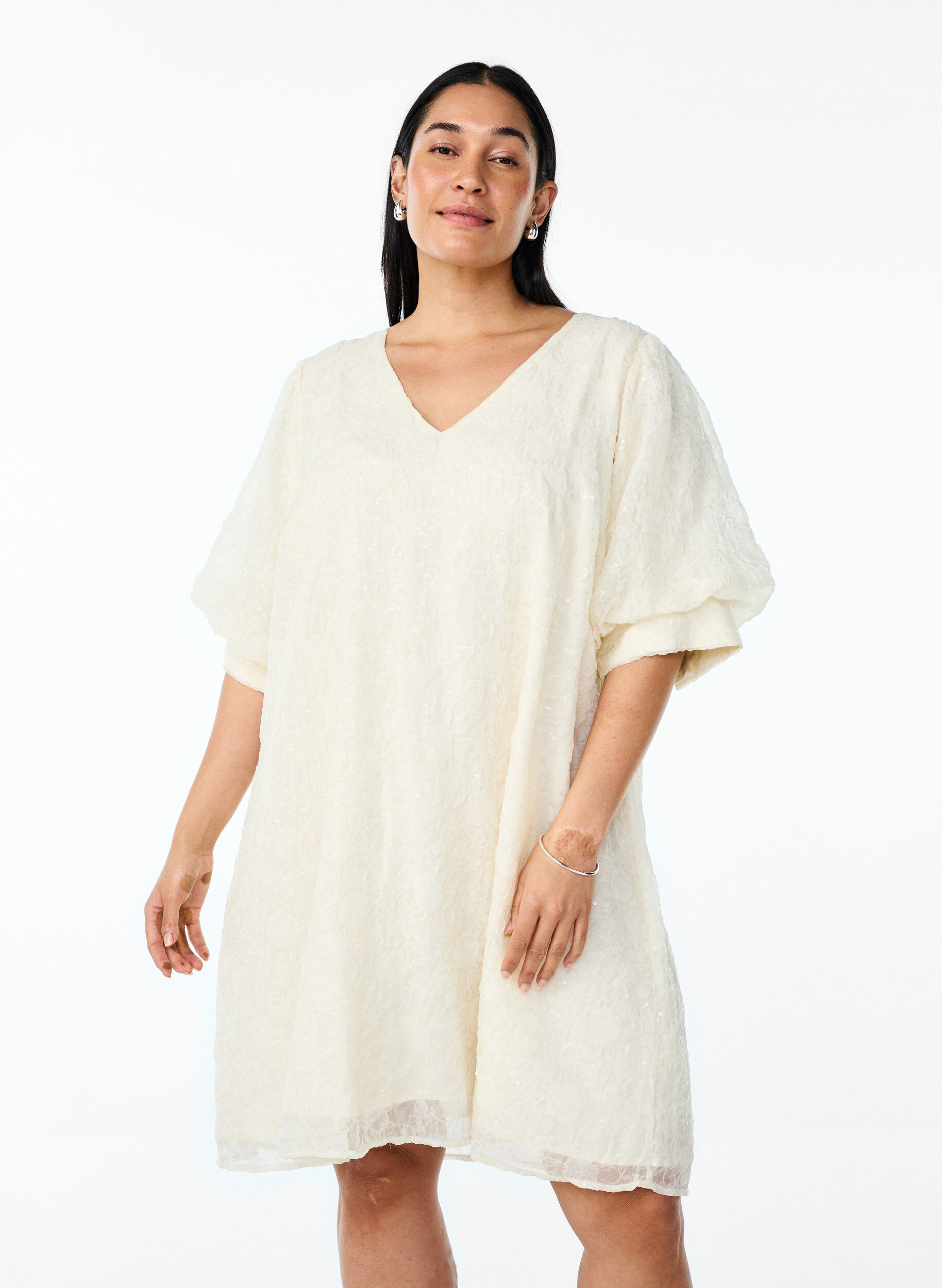 Zizzi Korte feestjurk met pailletten, Vanille, Model image number 1