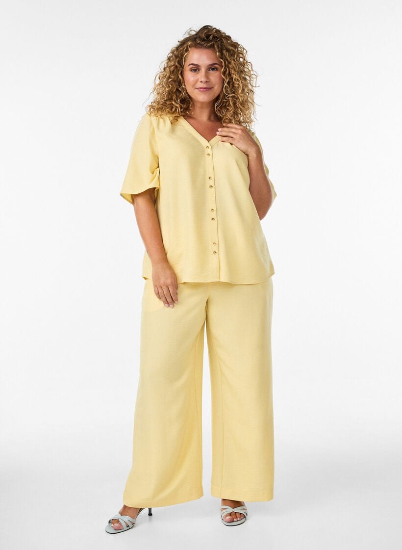Overhemd blouse met V-hals en korte mouwen, Geel, Model image number 1